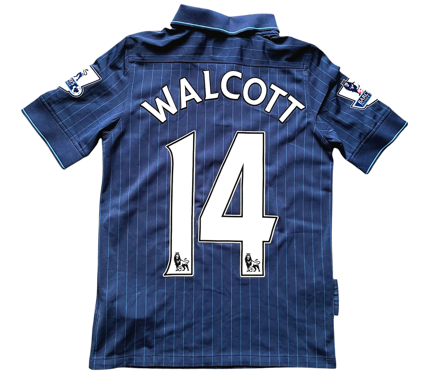Arsenal Away Shirt 2009-10 WALCOTT 14 (good) Medium Youths 140-152