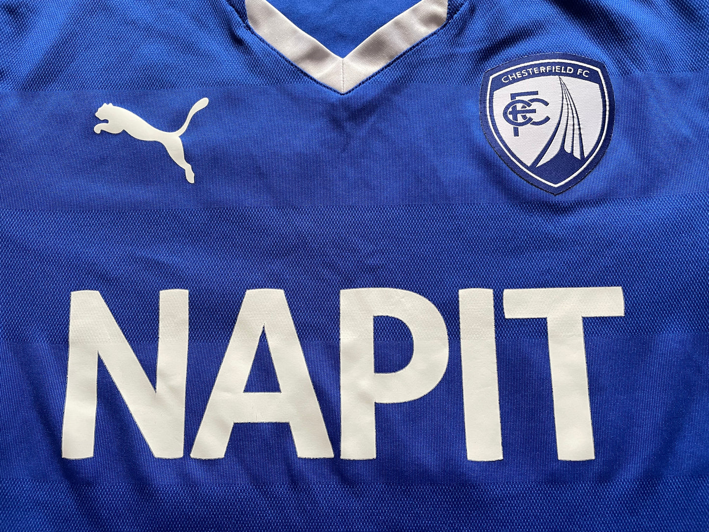 Chesterfield 2015 Home Shirt NOVAK 11 (very good) Adults Small. Height 23 inches.