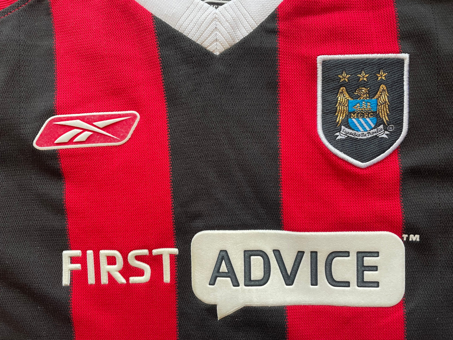 Man City 2003 Away Shirt (very good) Aged 8 years 26/28 128