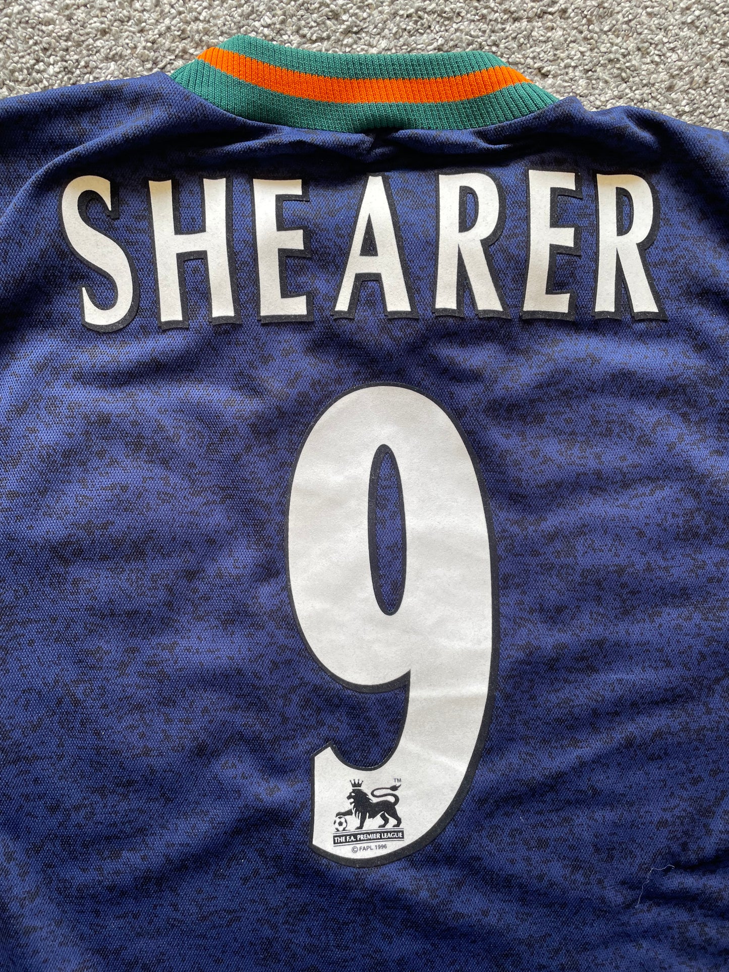 Newcastle Away Shirt 1997 -98 Shearer 9 Original (good) Adults XXL