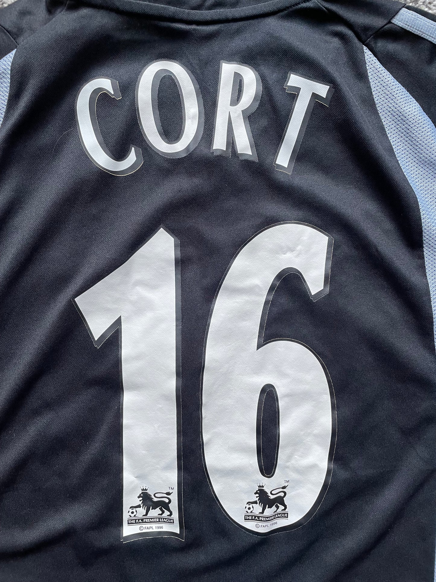 Newcastle Away Shirt 2003-04 CORT 16 (very good) Adults Small Adidas