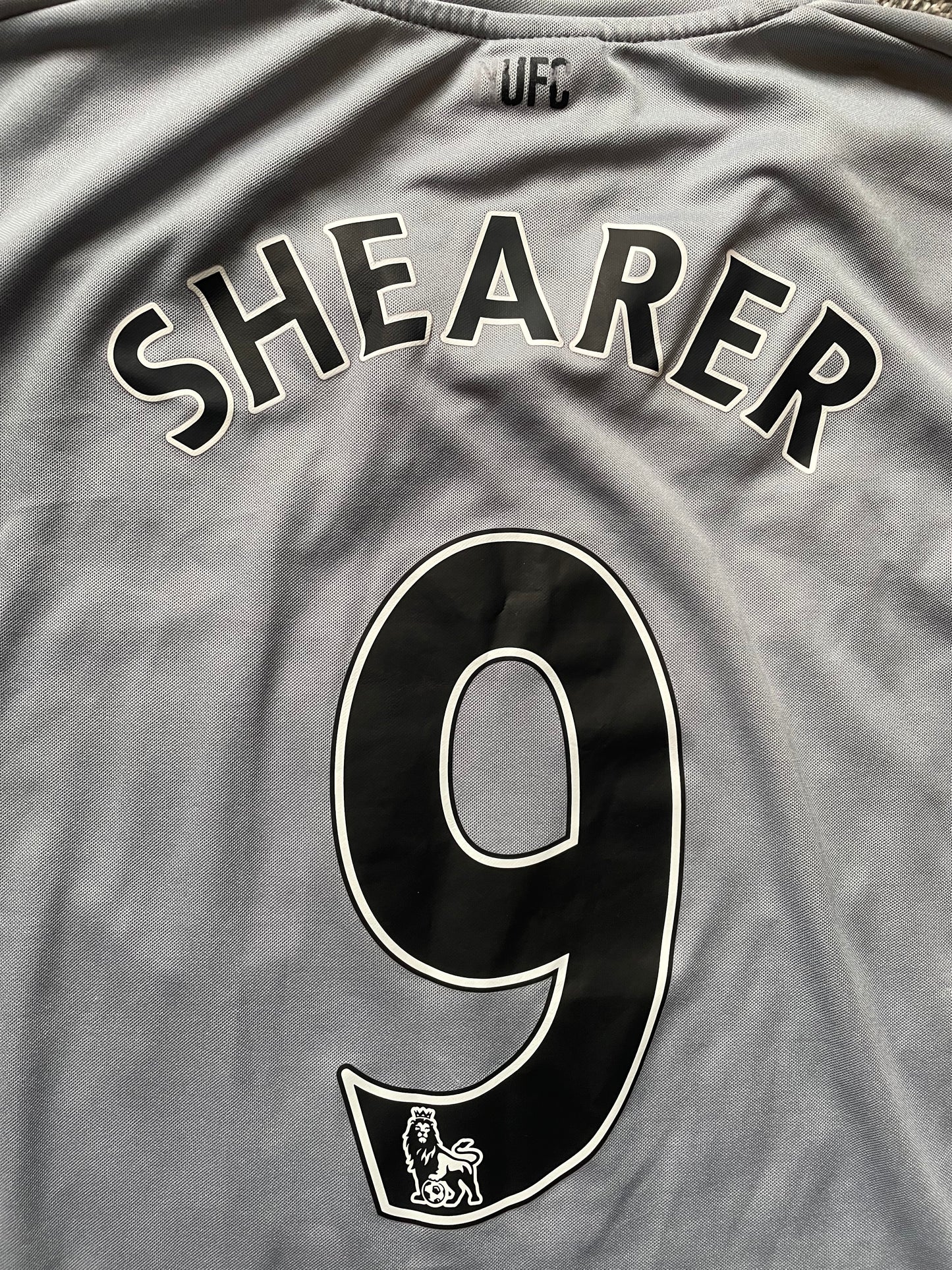 Newcastle Away Shirt 2014 -15 Shearer 9 (good) Adults Medium , Long-Sleeved