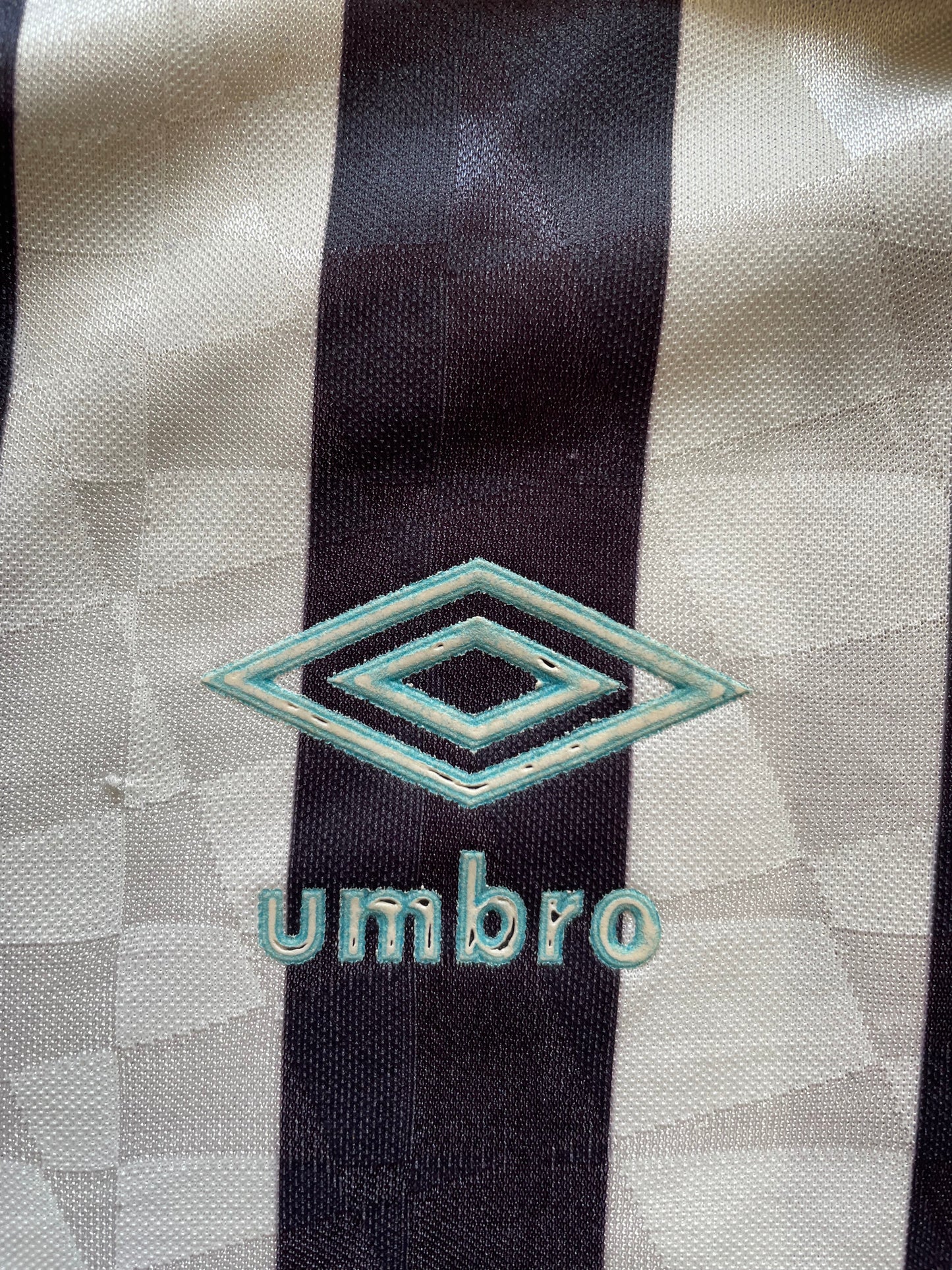 Newcastle Home Shirt 1990 -91 (fair) Adults XS / Youths see below