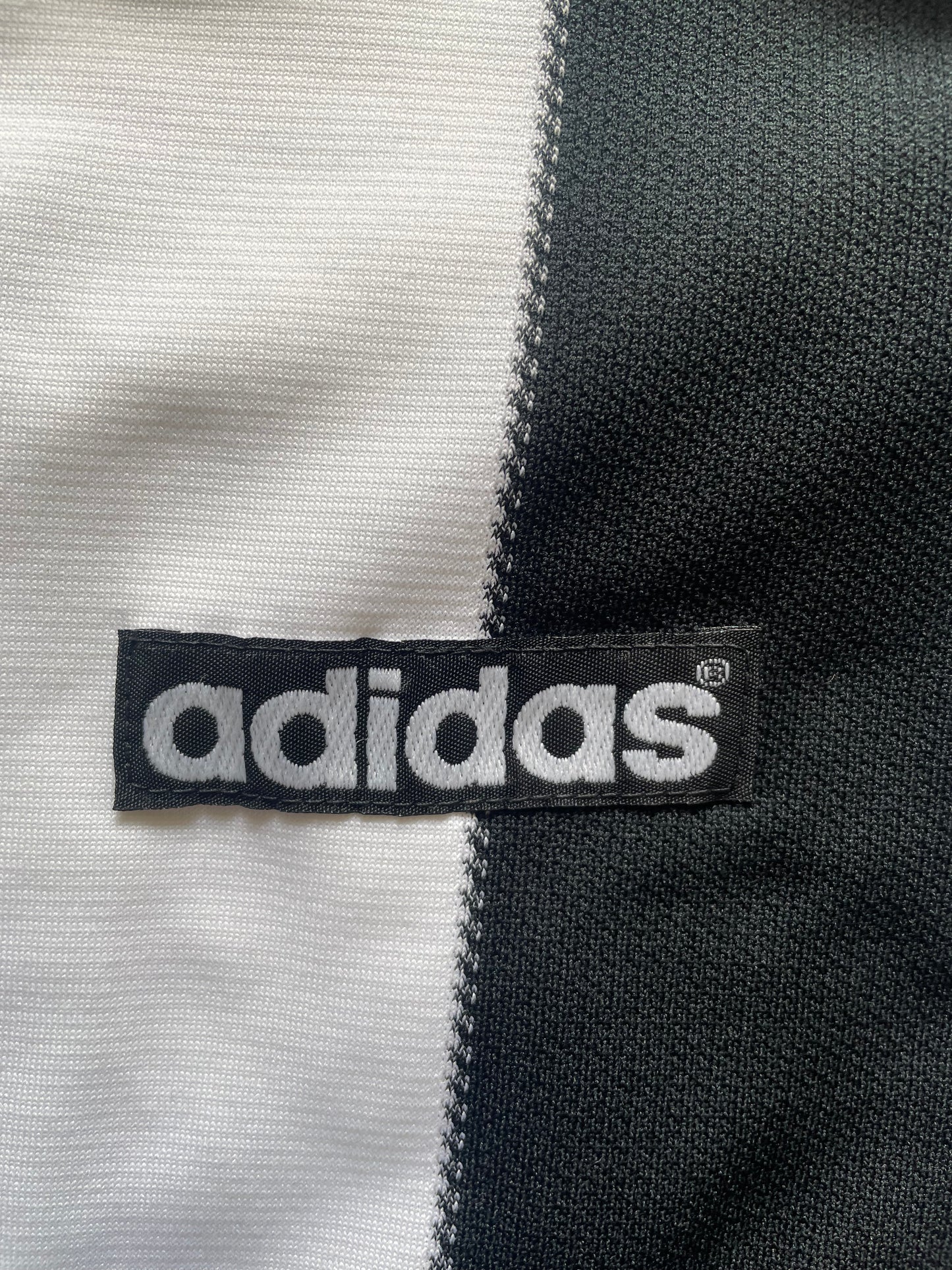 Newcastle Home Shirt 1995 -97 Adidas (excellent) Size on tag SS , adults xs / youths