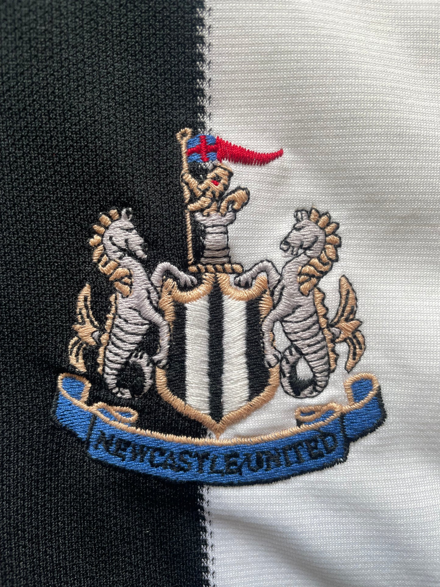 Newcastle Home Shirt 1995 -97 Adidas (excellent) Size on tag SS , adults xs / youths