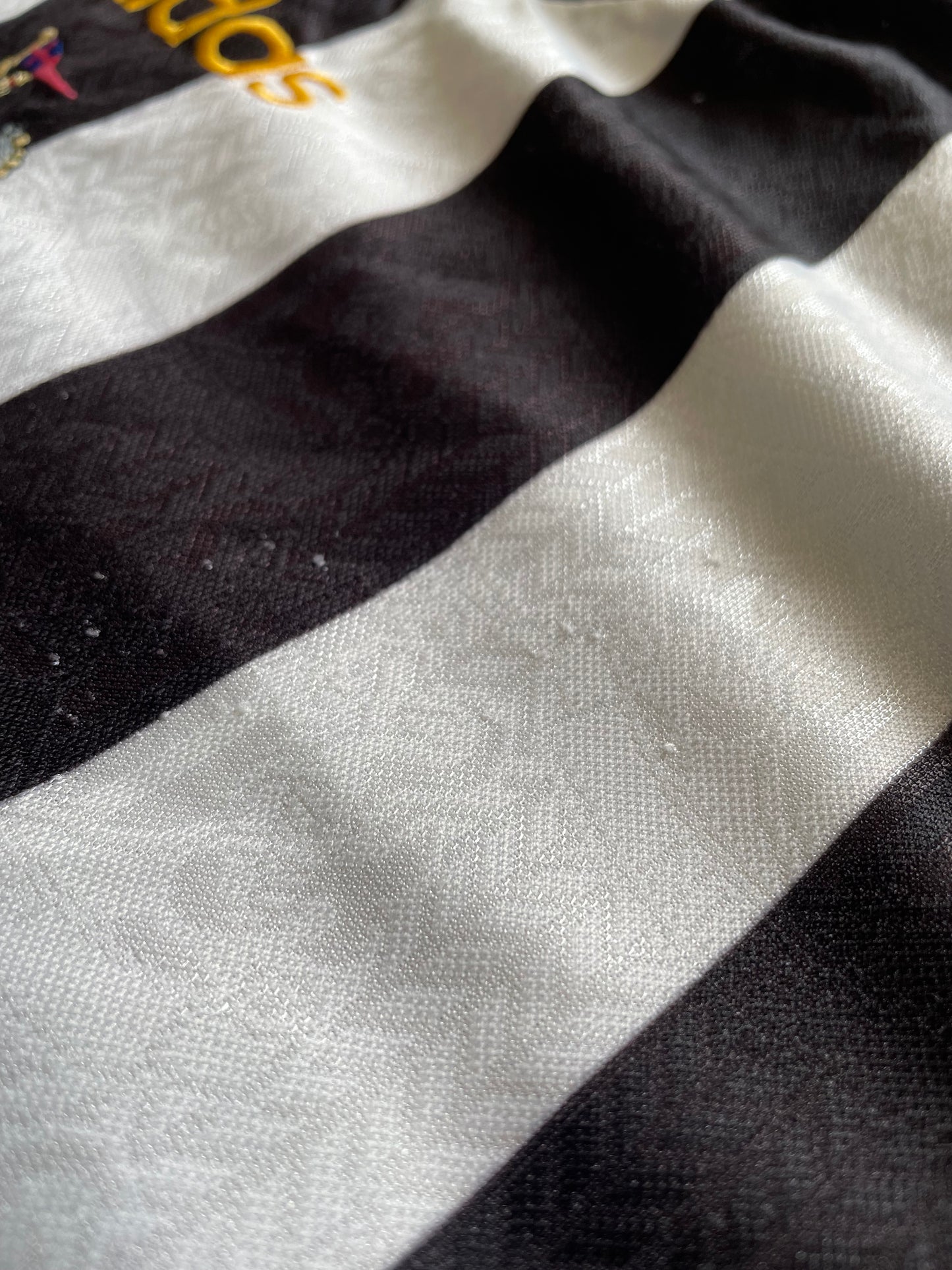 Newcastle Home Shirt 1997 -99 Original (good) Adults Medium