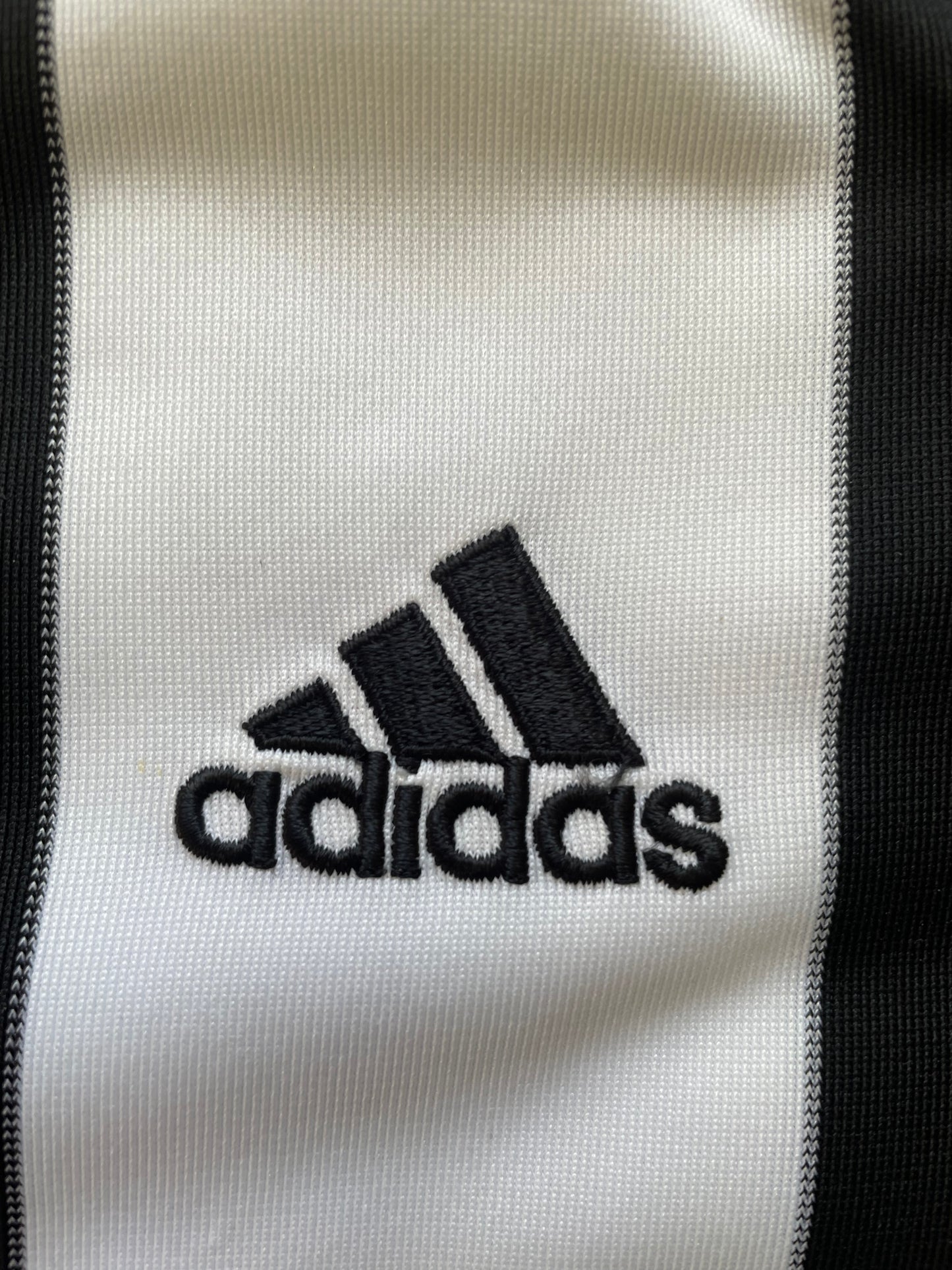 Newcastle Home Shirt 2001 -03 Shearer 9 (very good) 164 Adults XS / Youths