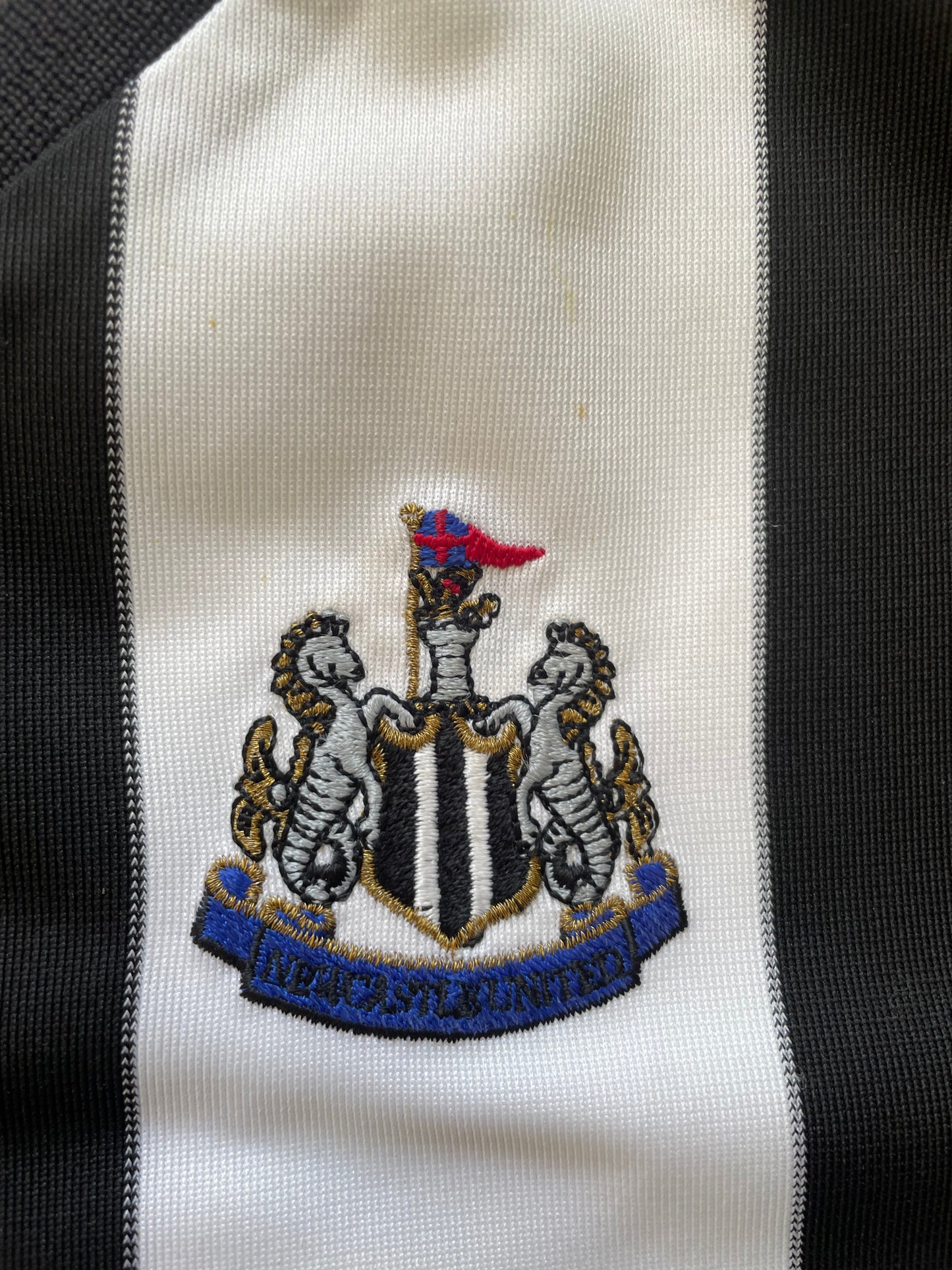 Newcastle Home Shirt 2001 -03 Shearer 9 (very good) 164 Adults XS / Youths
