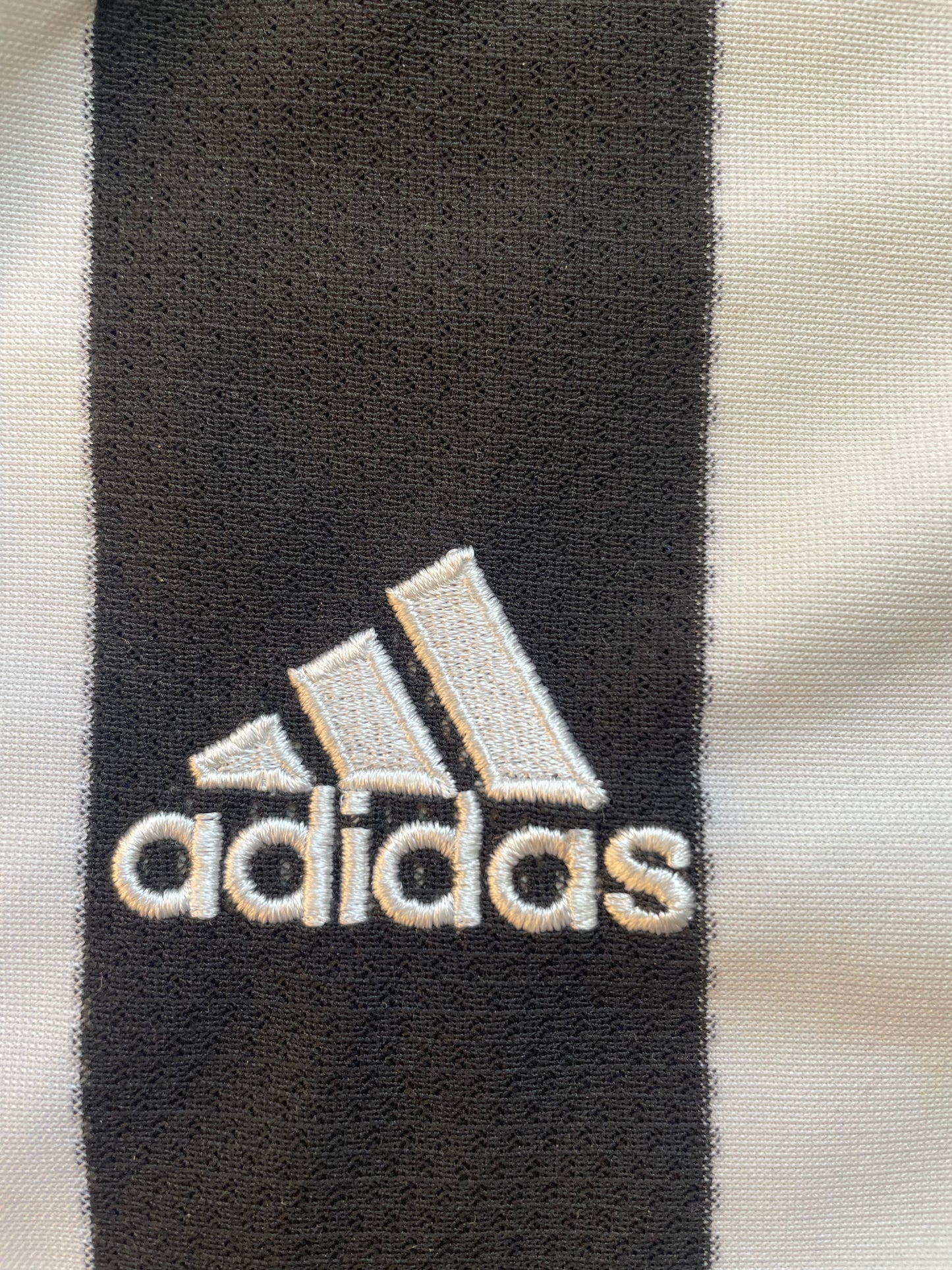 Newcastle Home Shirt 2003 -05 Adidas (good) Adults XXL