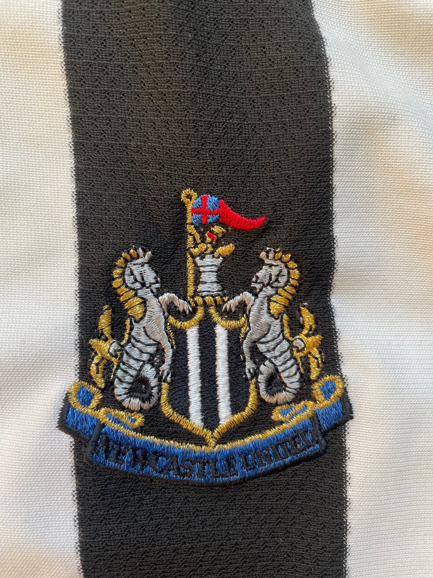 Newcastle Home Shirt 2003 -05 Adidas (good) Adults XXL