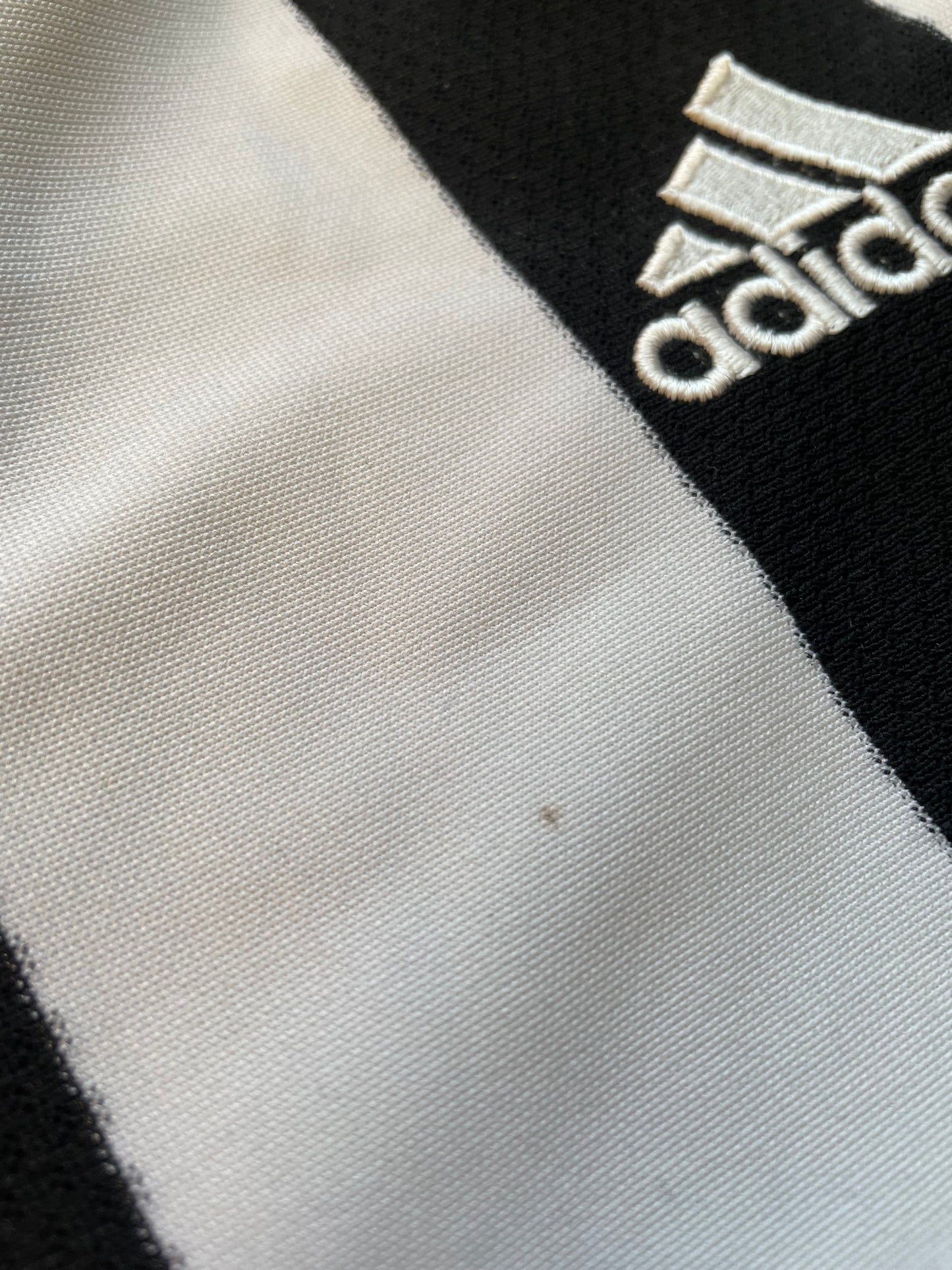 Newcastle Home Shirt 2003 -05 Adidas (good) Adults XXL