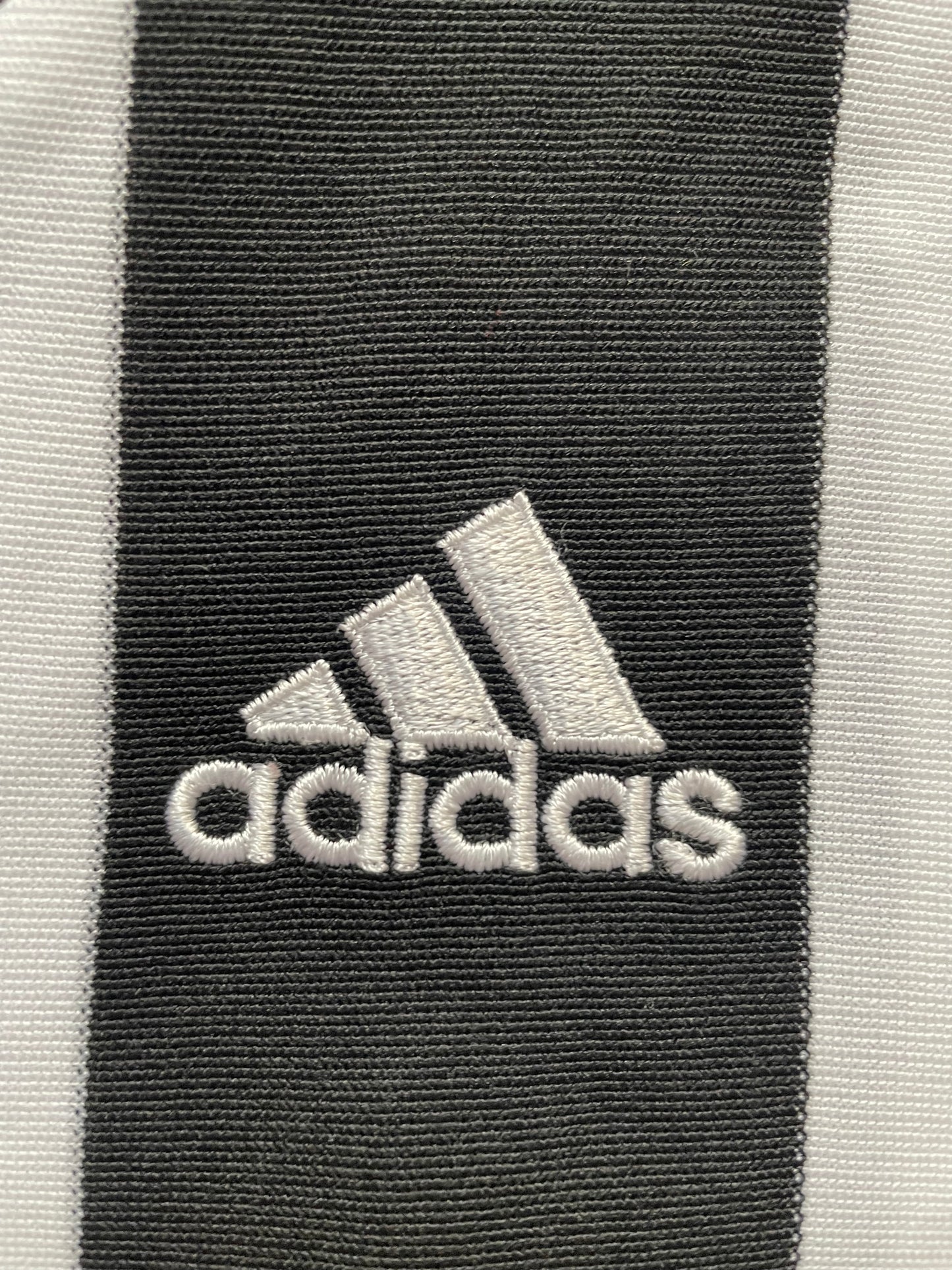 Newcastle Home Shirt 2005-07 Owen 10 (good) 28-30 140 Adults XXS / Youths