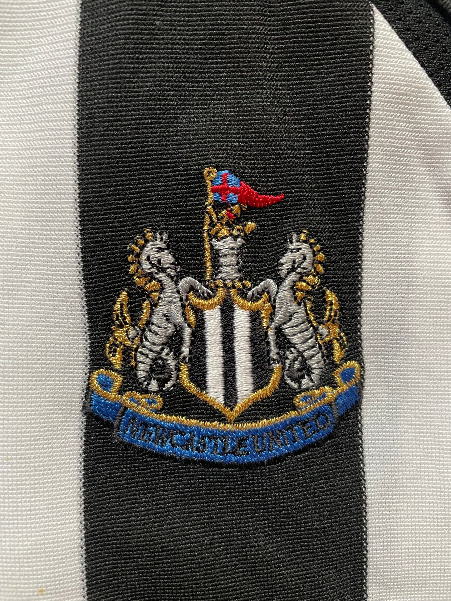 Newcastle Home Shirt 2005-07 Owen 10 (good) 28-30 140 Adults XXS / Youths