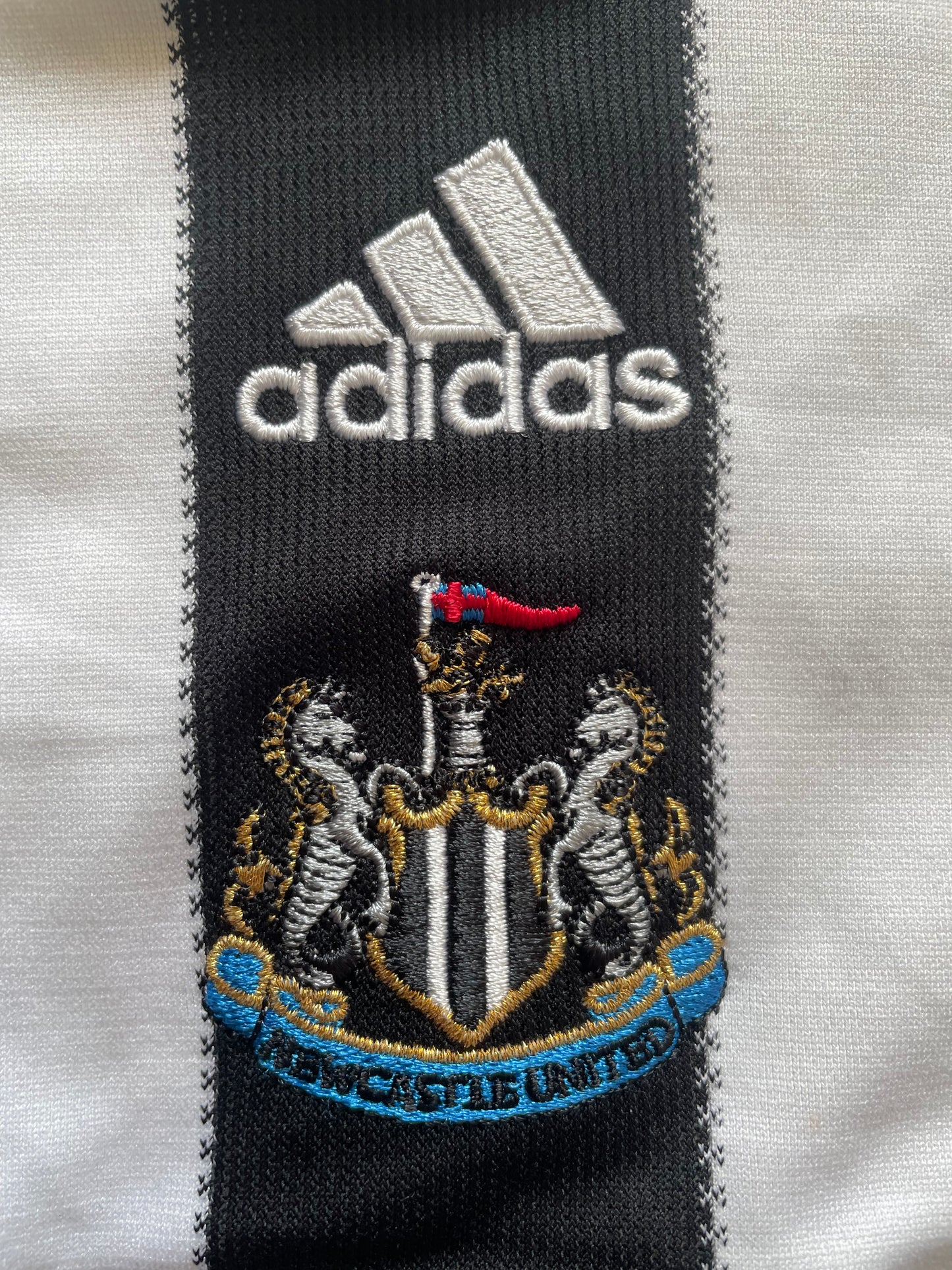 Newcastle Home Shirt 2009-10 (very good) Adults XS / Youths see below