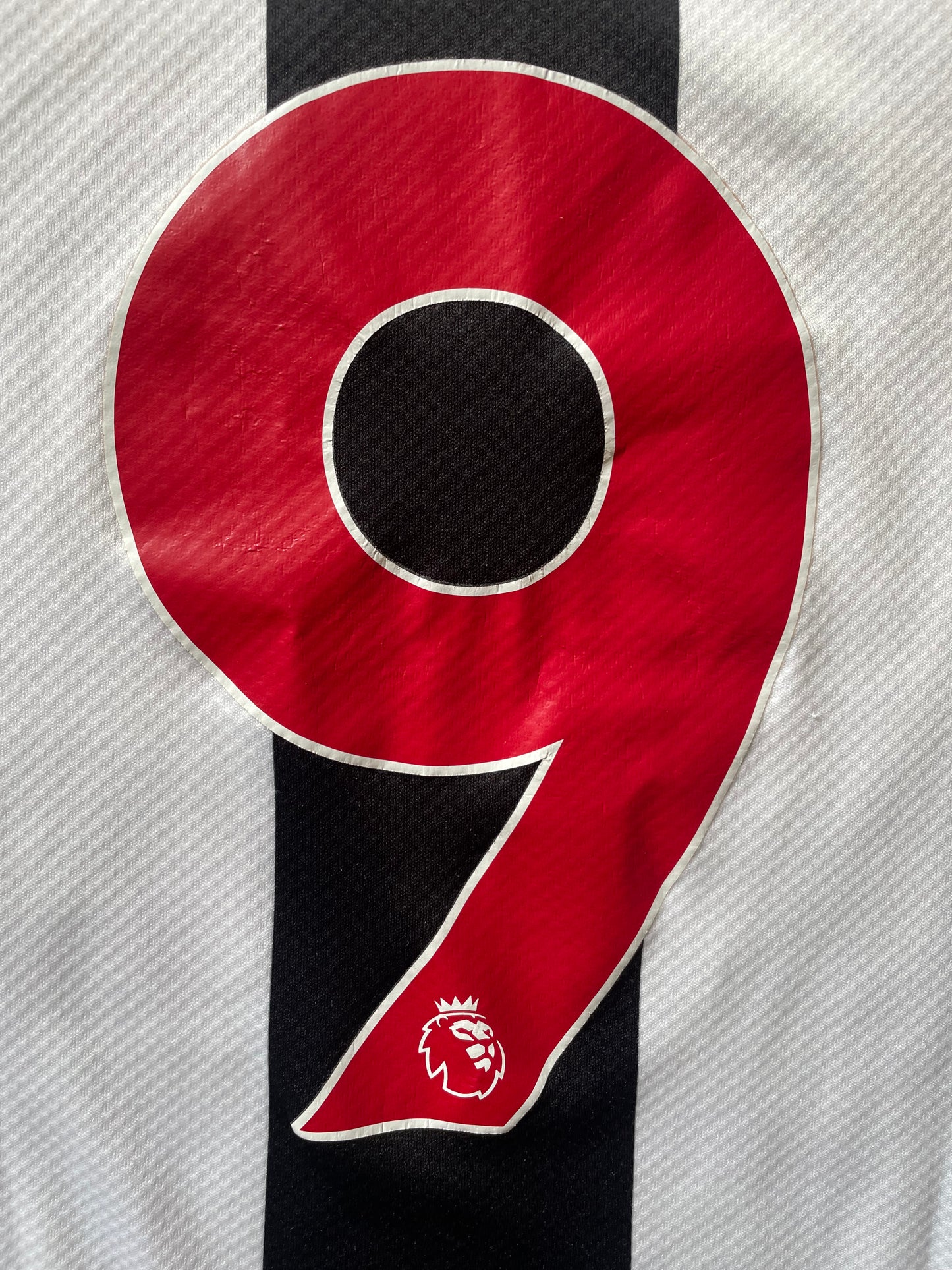 Newcastle Home Shirt 2019 -20 (good) Youths 152 11-12 years