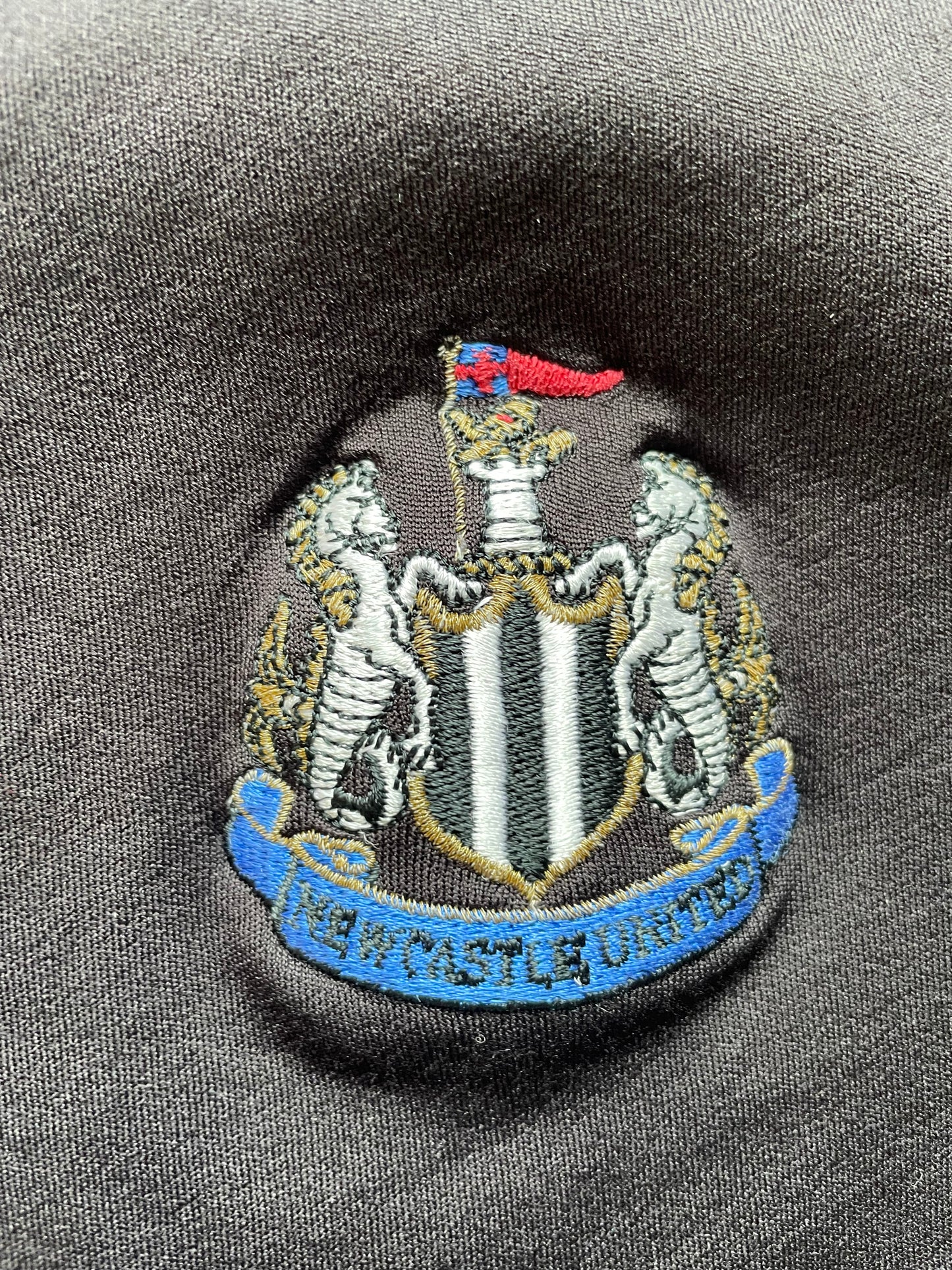 Newcastle Training Top 2002 -03 Adidas (fair) Adults Small 36-38