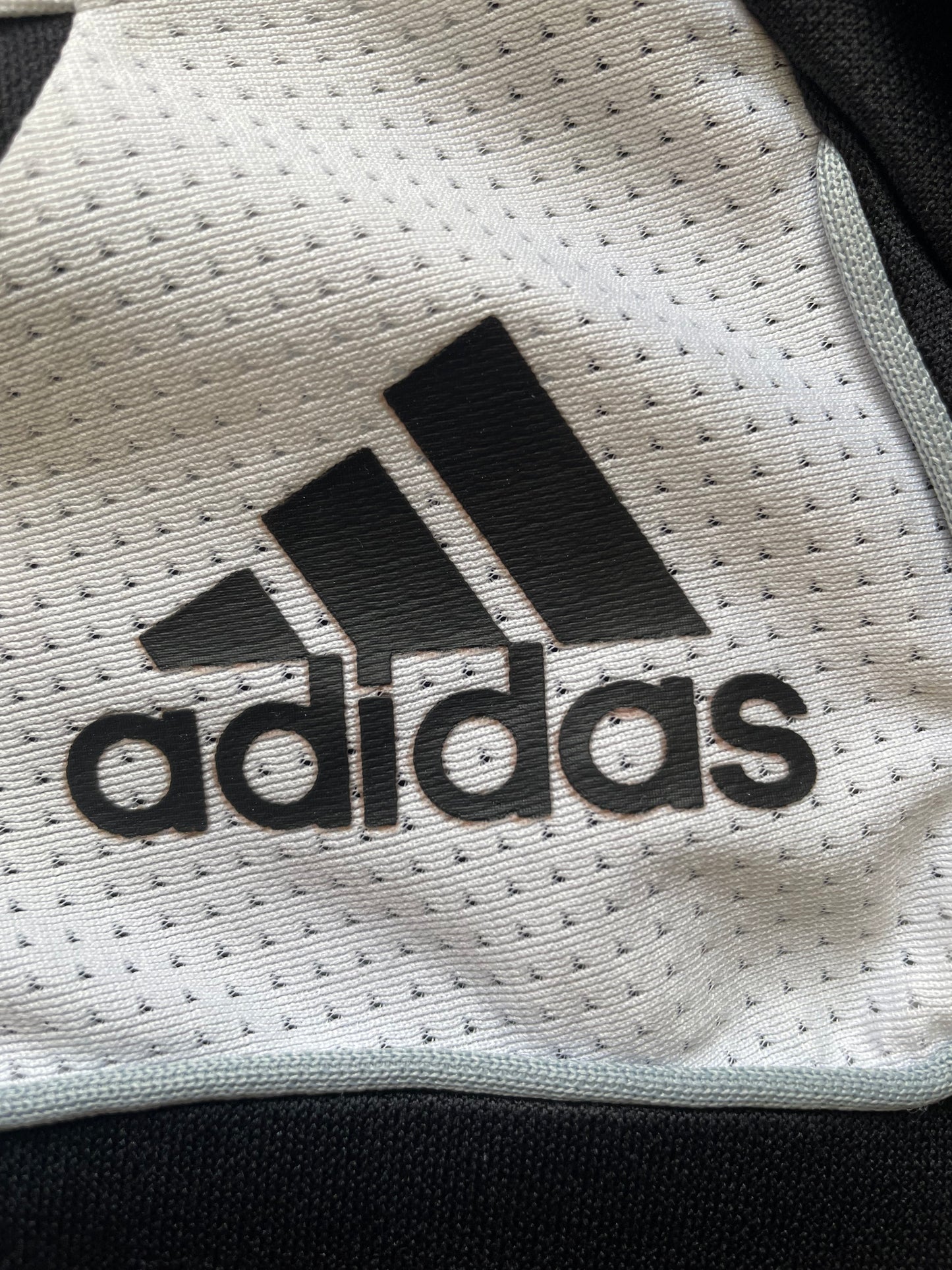 Newcastle Adidas Training Top 2009 -10 (fair) Adults Large 44-46