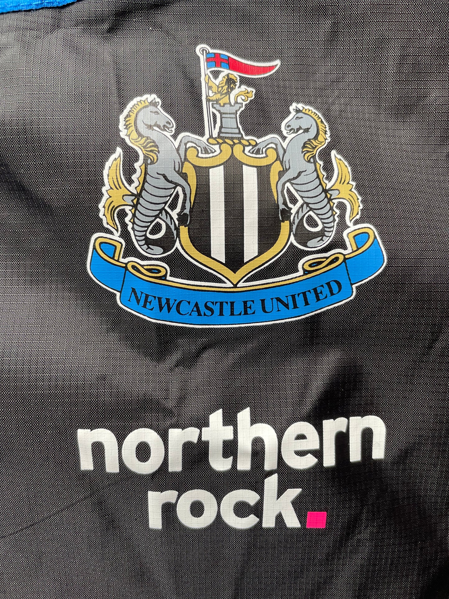 Newcastle United Player Issued Hooded Jacket 2011-12 (excellent) Medium BNWT