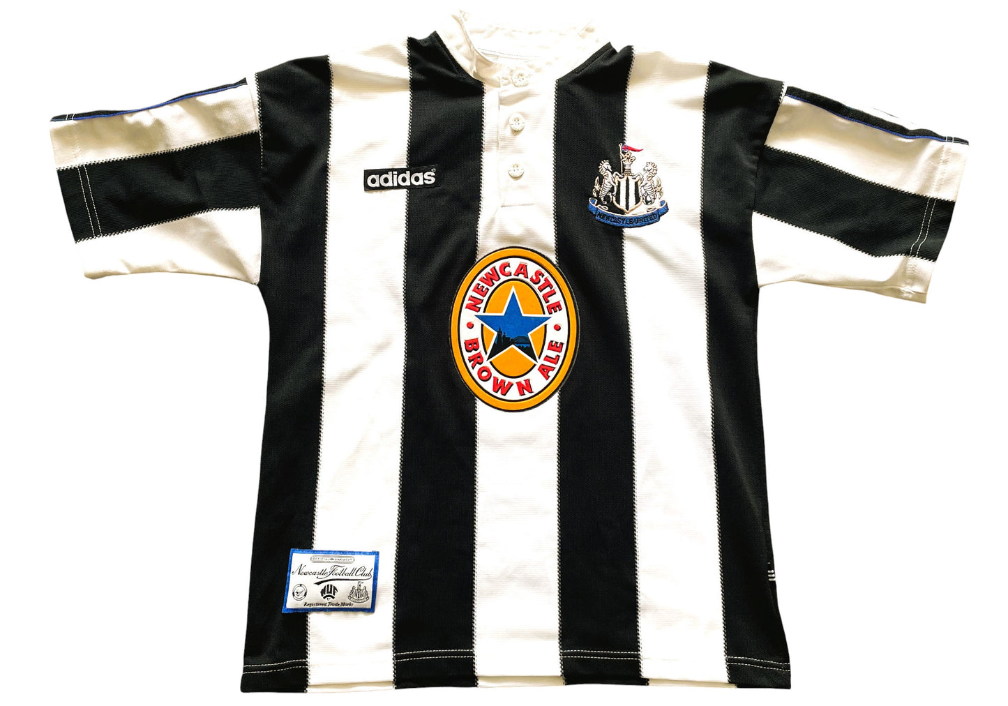Newcastle Home Shirt 1995 -97 Adidas (excellent) Size on tag SS , adults xs / youths