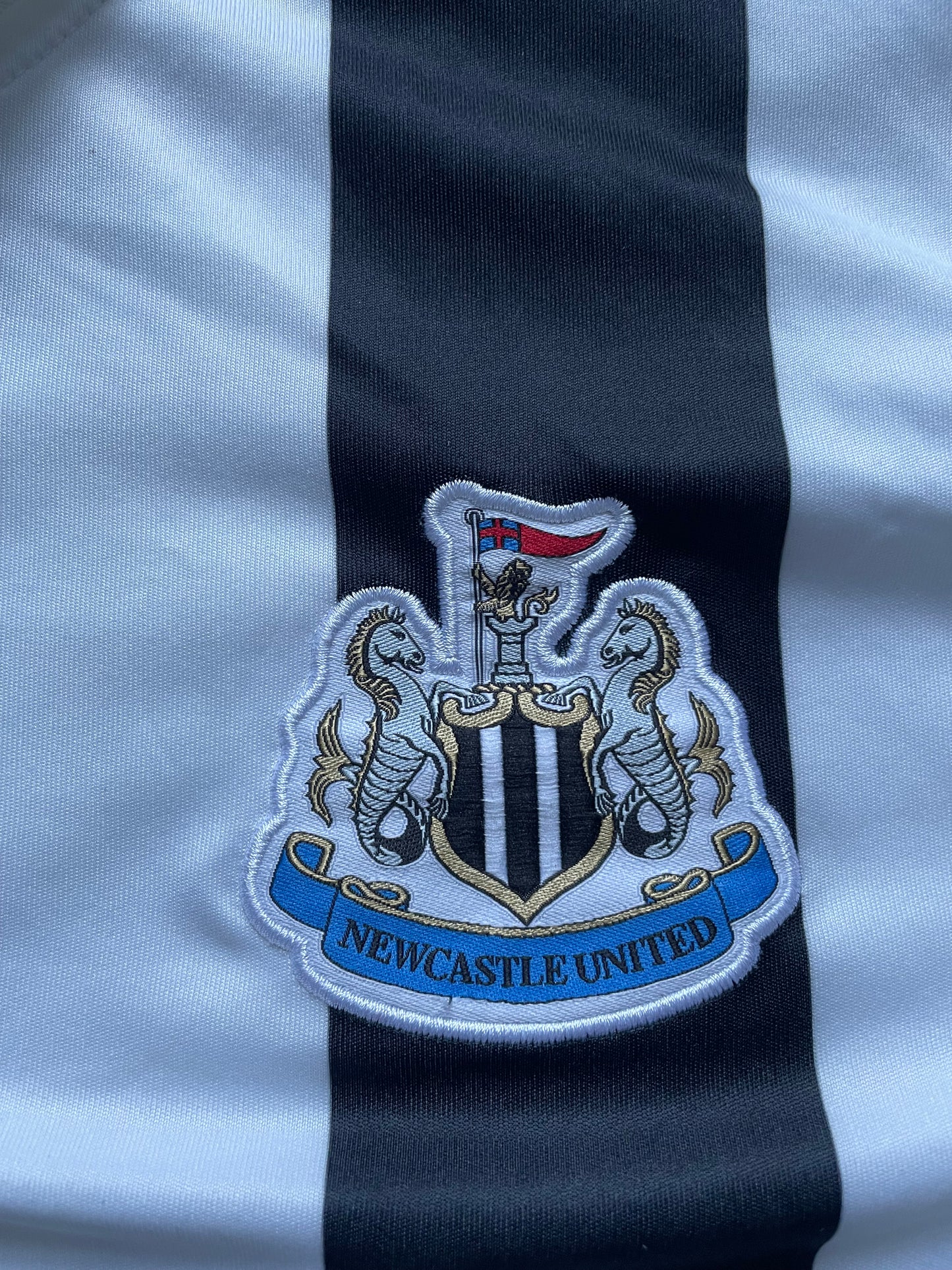 Newcastle 2012-13 Home Shirt DEBUCHY 26 (good) Adults XXL