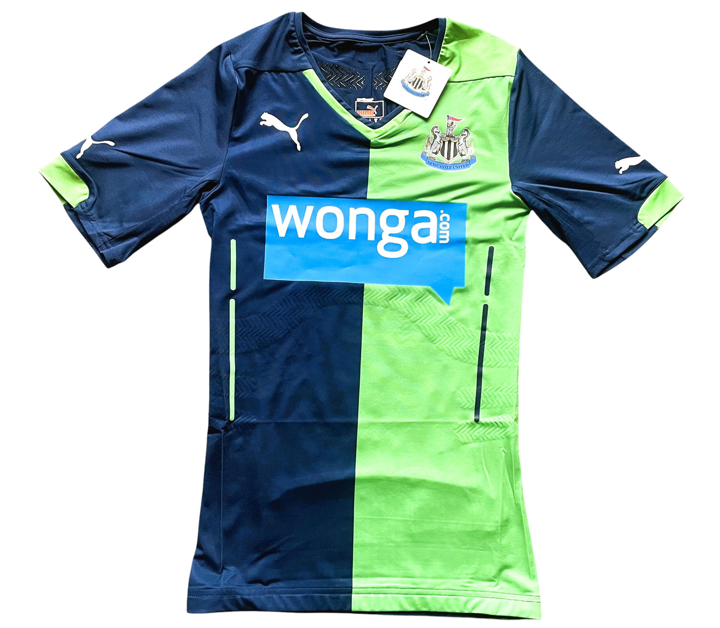 Newcastle Third Shirt Player Issued 2014 -15 (excellent BNWT) Adults Medium