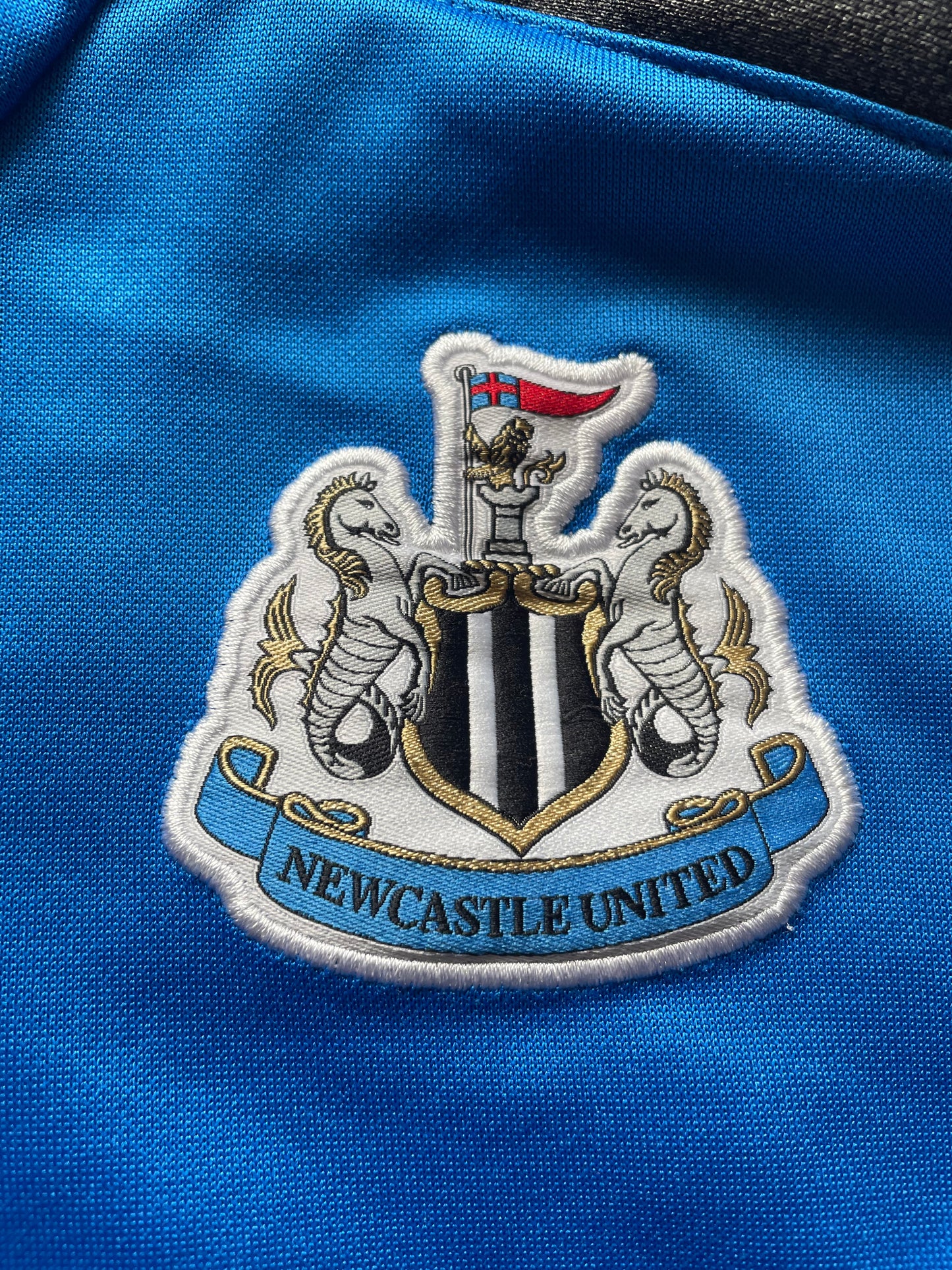 Newcastle Training Shirt 2016 (good) Adults Large