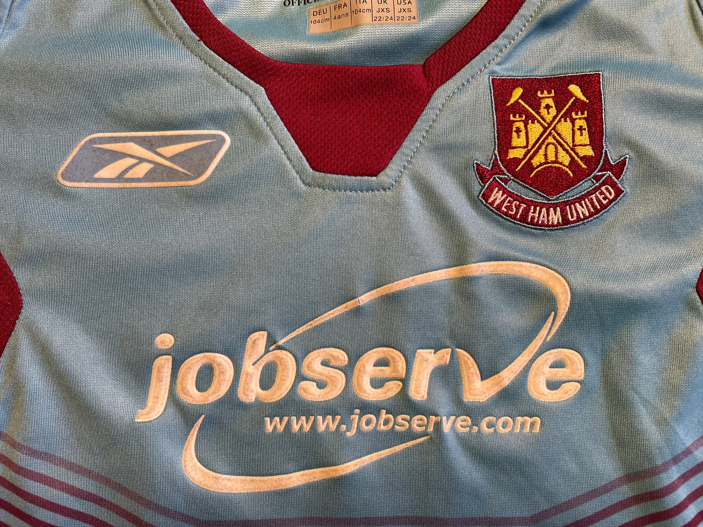 West Ham Away Shirt 2004 -05 (good) Childs XS 22-24. Height 13.5 inches