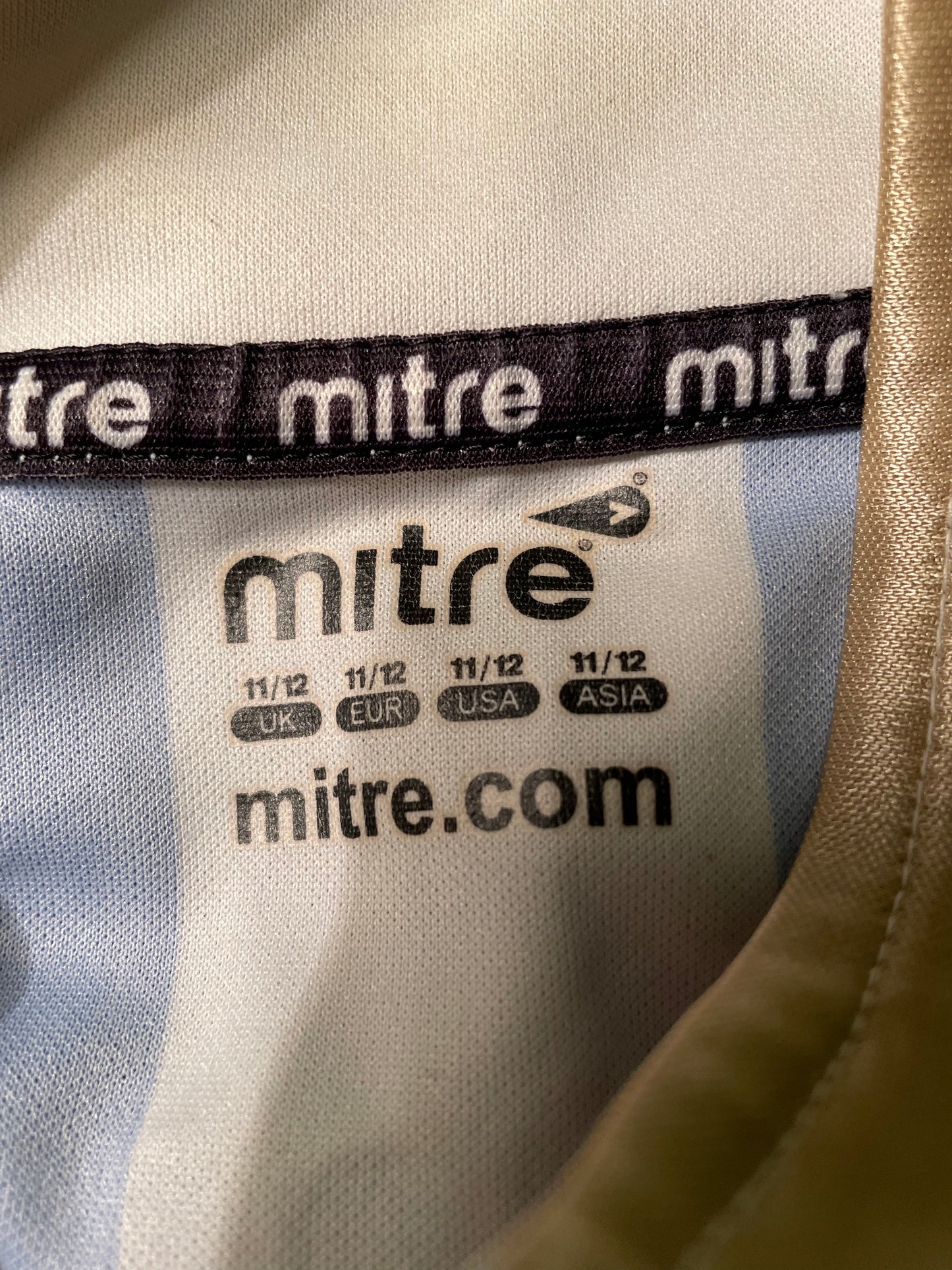 Huddersfield shirt 2008 -09 (average) Adults XXS tho 11 to 12 years on tag