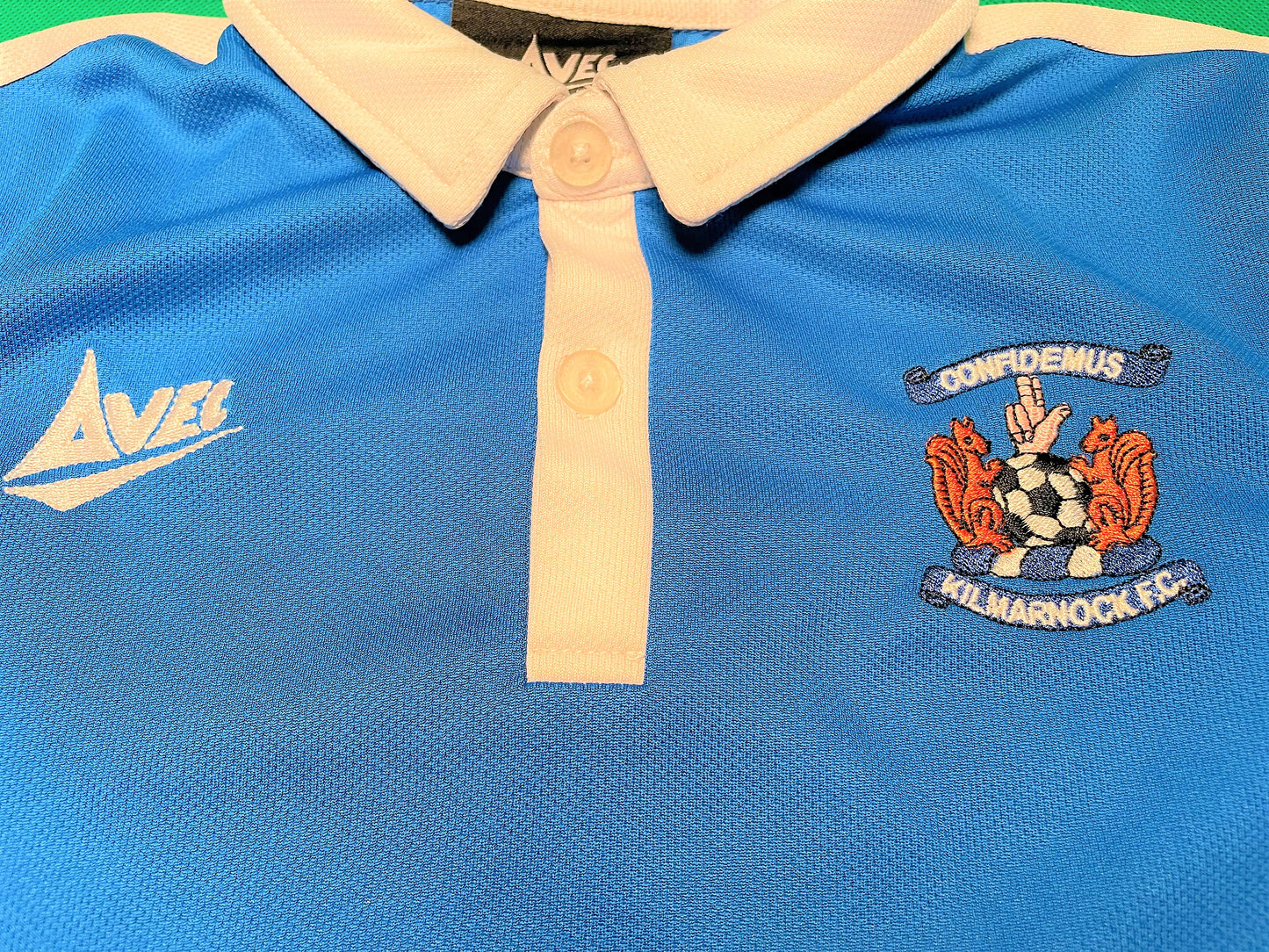 Kilmarnock Fan Shirt (excellent) Medium Boys. Height 20 inches