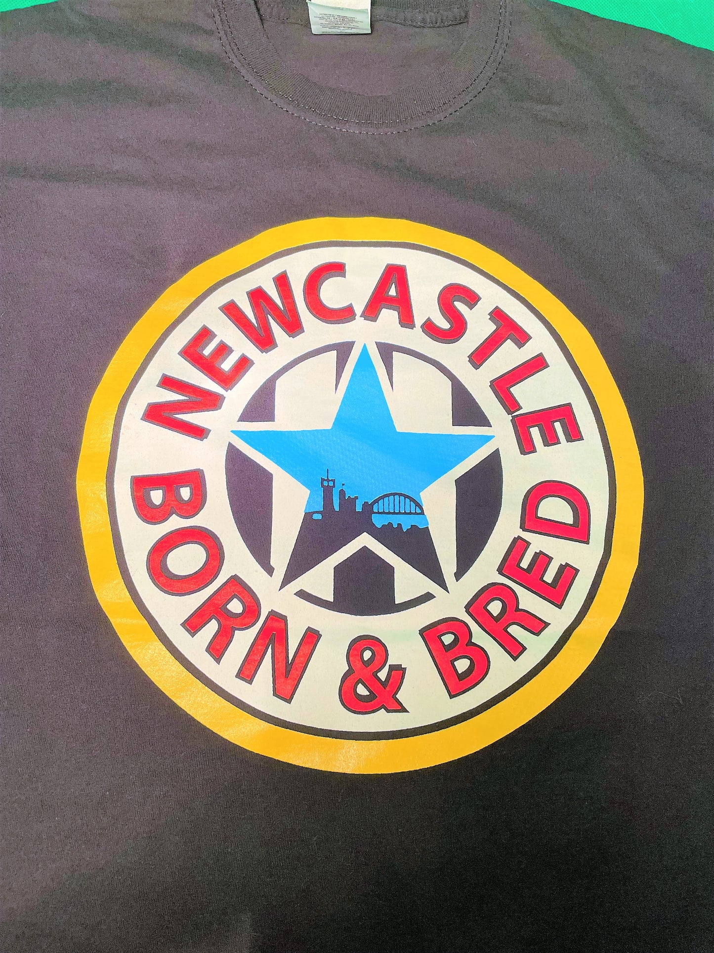 Newcastle Born and Bred t shirt (excellent) Adults Small. Height 24 inches