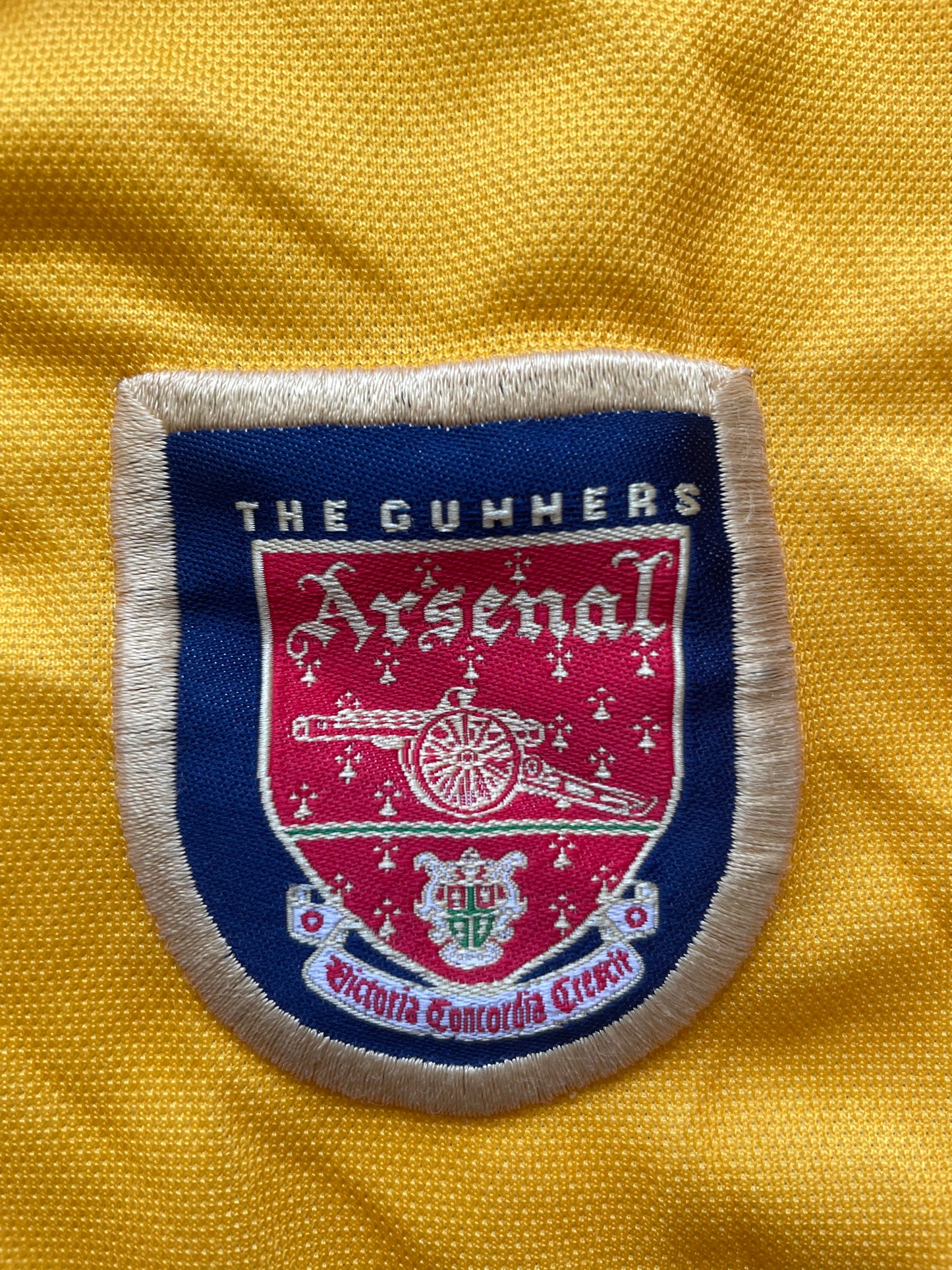 Arsenal Away Shirt 1997 -99 (fair) Small Youths 128-140 Nike