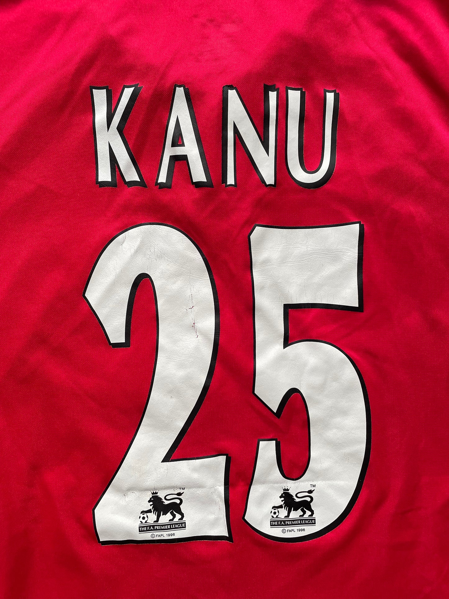 Arsenal Home Shirt 1999-00 KANU 25 (good) Adults Small tho XL Youths on tag