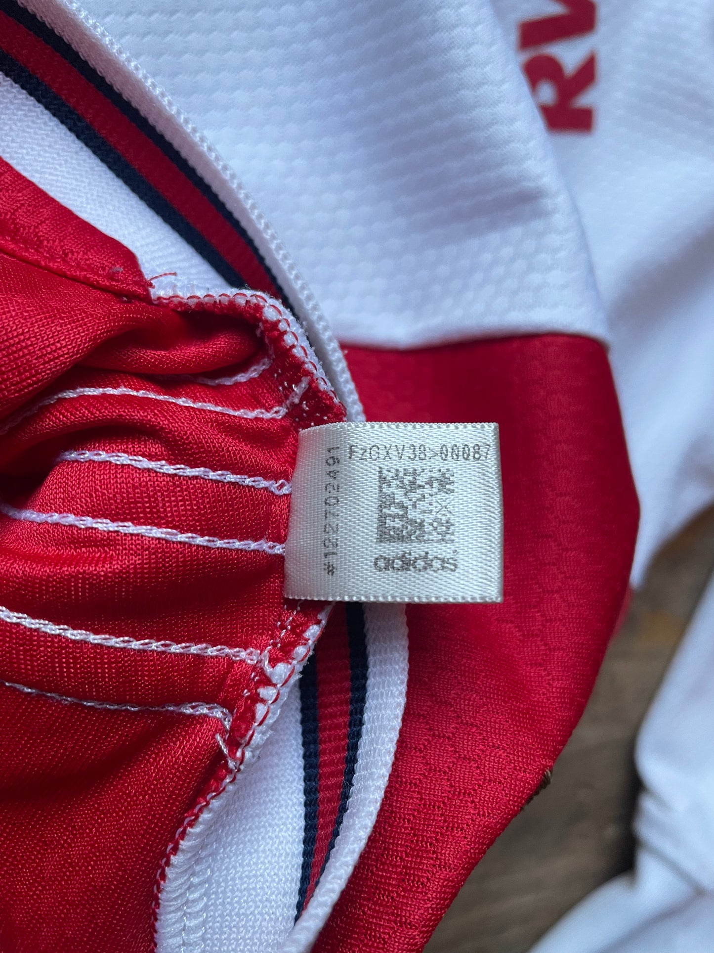 Arsenal Home Shirt 2019-20 SAKA 7 (very good) Adults XS / Youths 13/14 years 164
