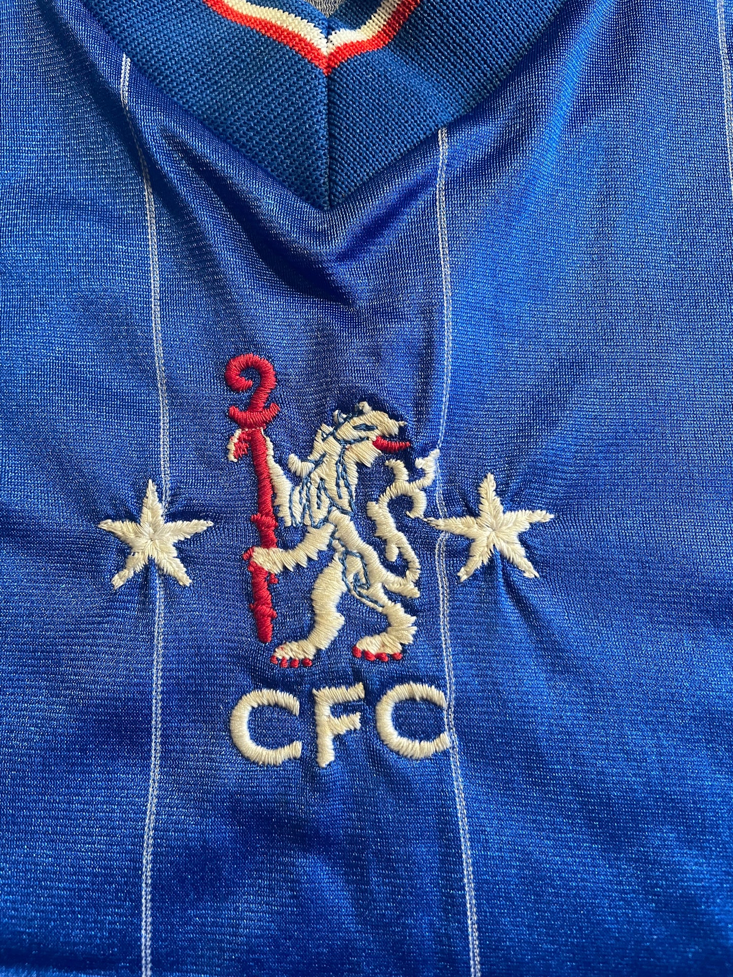 Chelsea 1981 Home Shirt (excellent) Childs. Size label worn...8 to 10 years? Height 17 inches