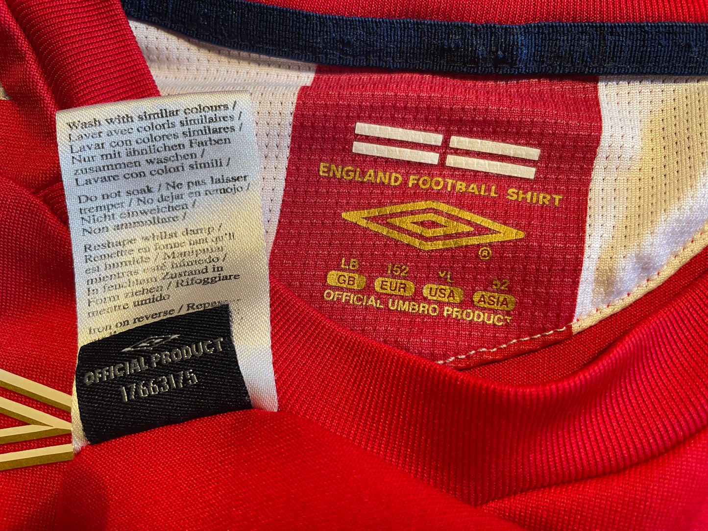 England 2006 Away Shirt OWEN 10 (very good) Adults XXS/Large Boys. Height 19 inches.