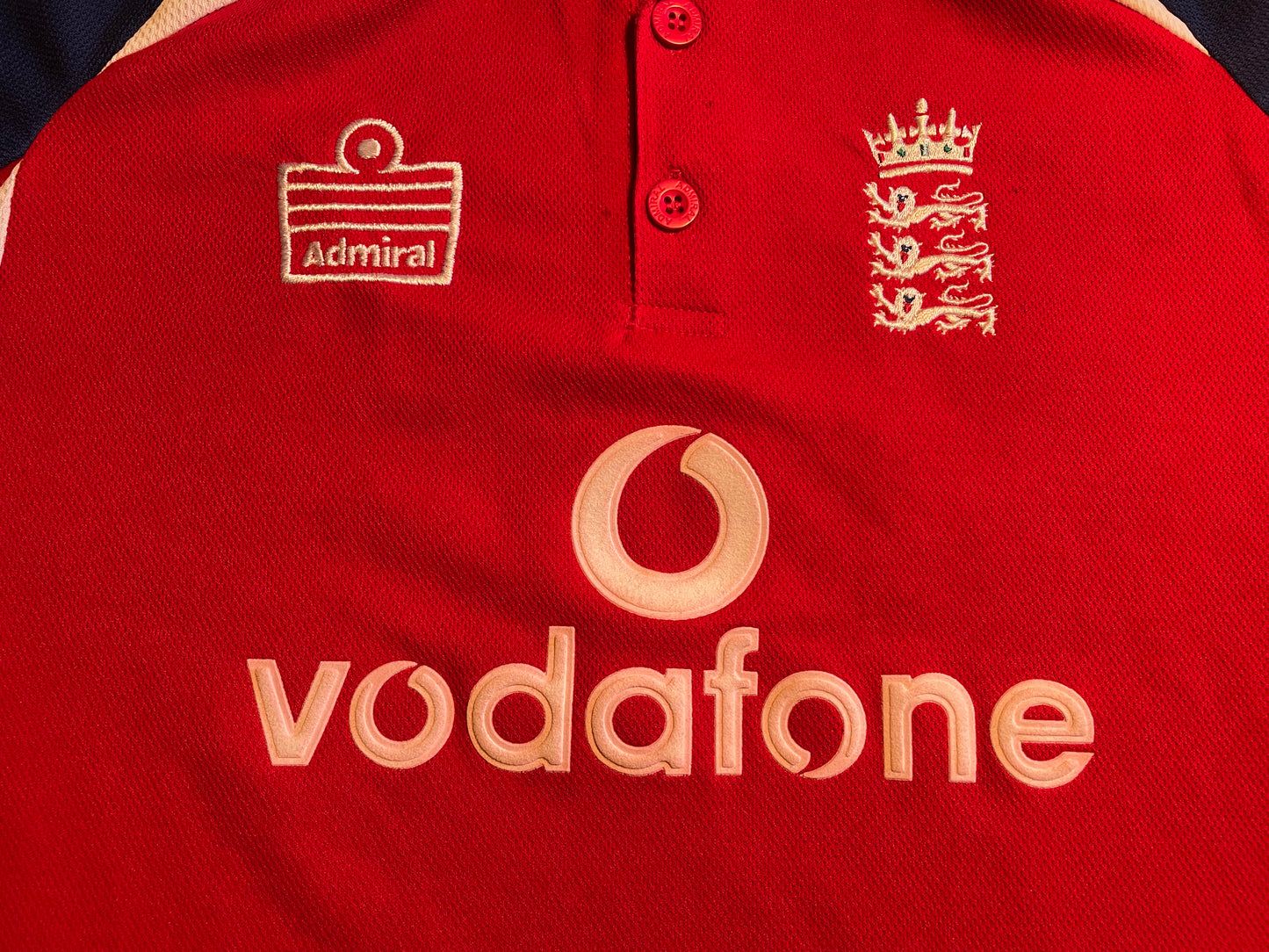 England Cricket Shirt Red (excellent) Adults XXS/Age 9 to 10 year. Height 20 inches at the front.