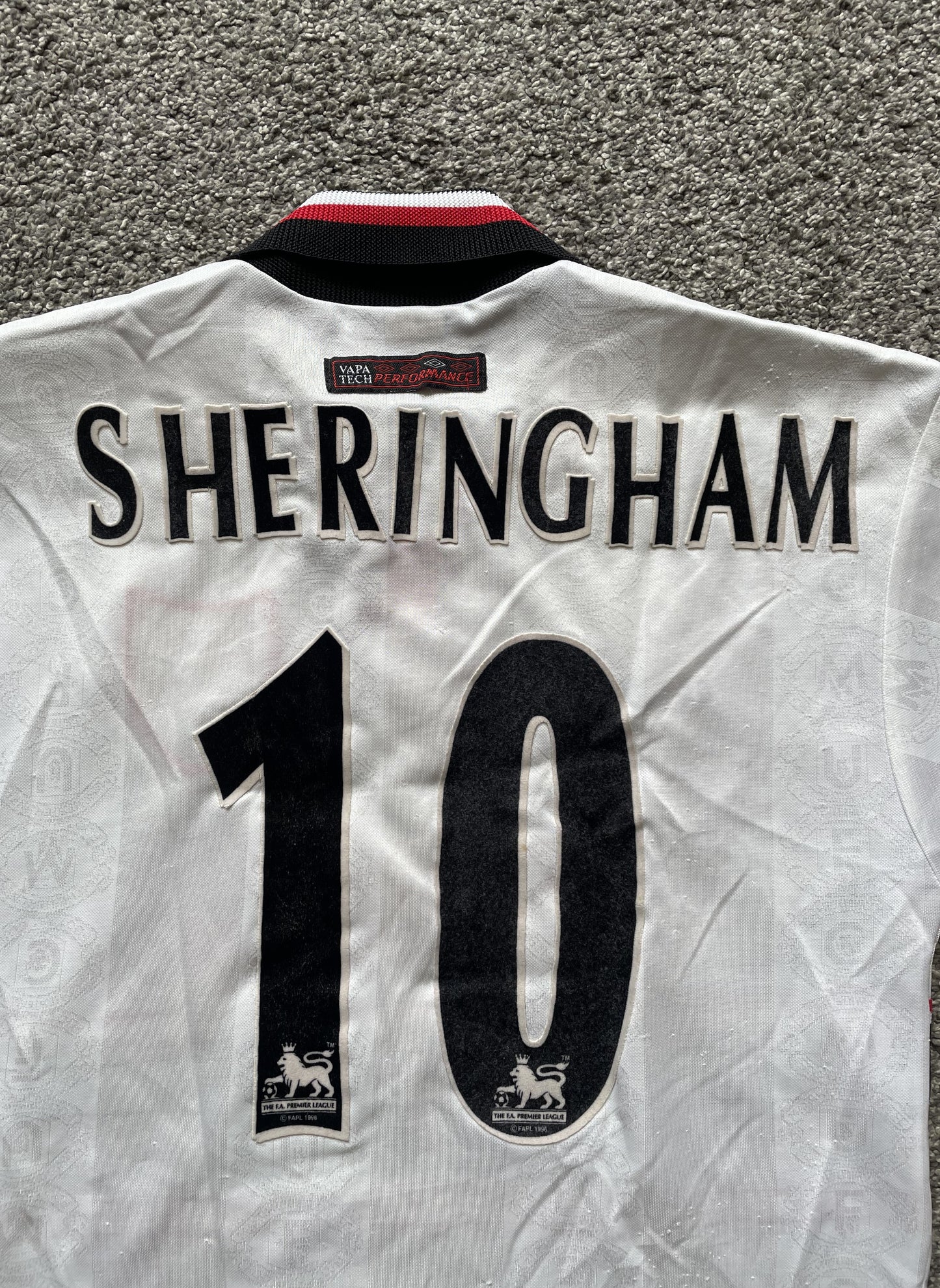 Man United Away Kit 1996-97 SHERINGHAM 10 (good) AdultsXS/Youths