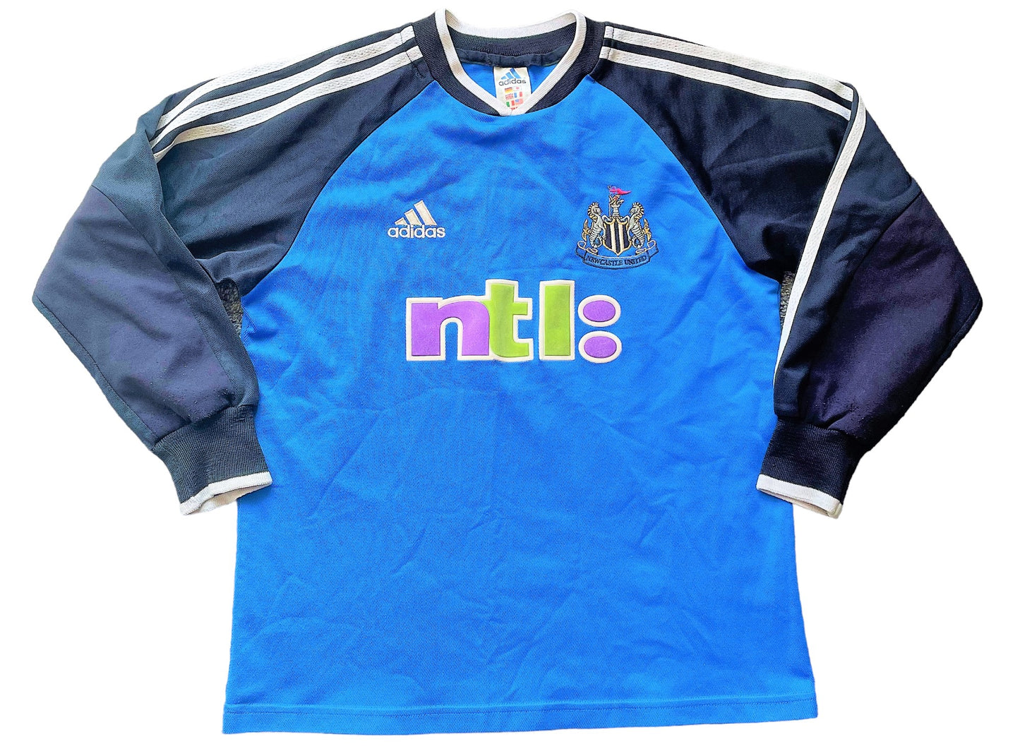 Newcastle Goalkeeper Shirt 2000 (very good) Adults Small/Youths