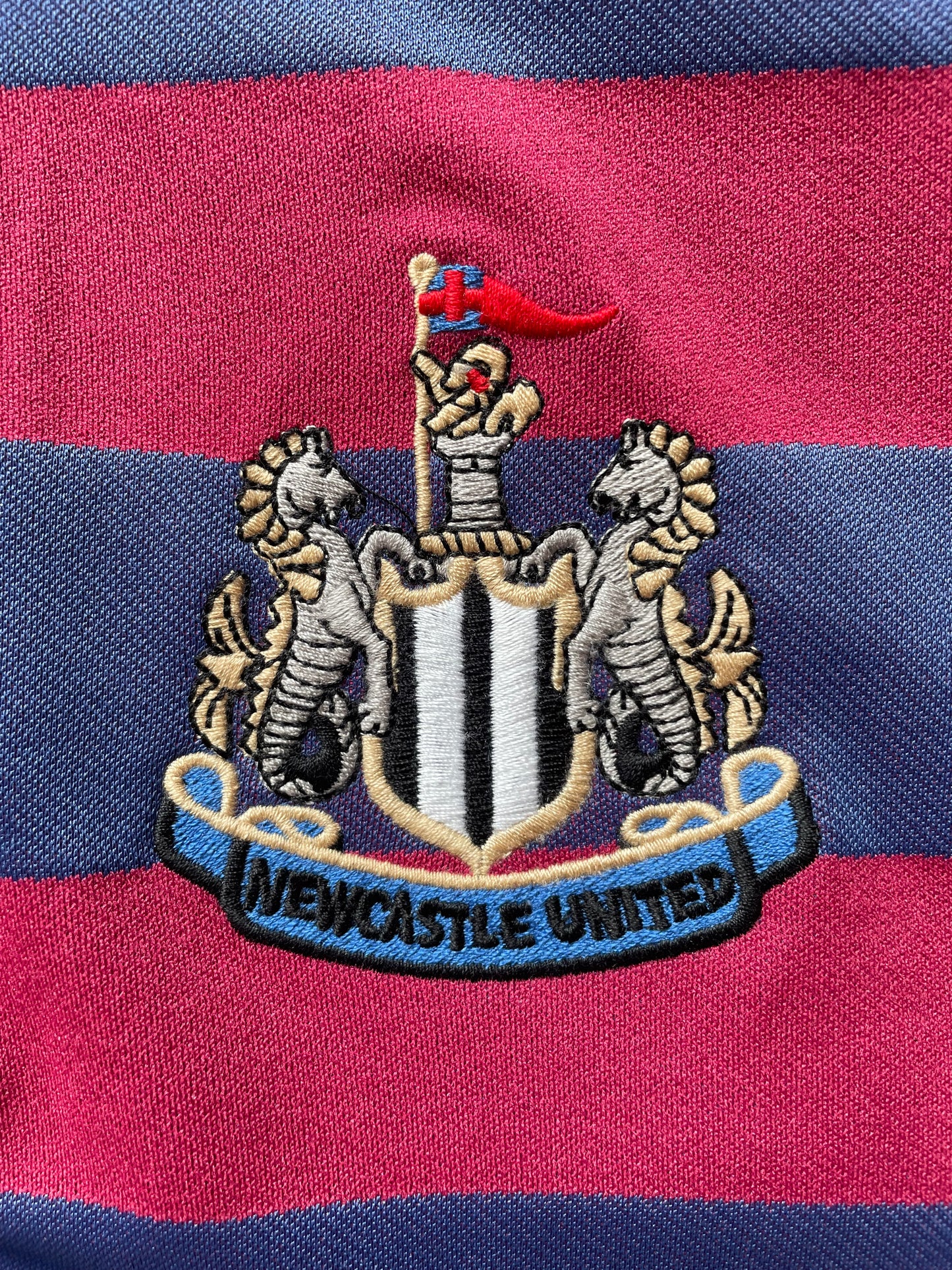 Newcastle 1995-96 Away Shirt (excellent) Adults Small BNWT Score Draw official repro