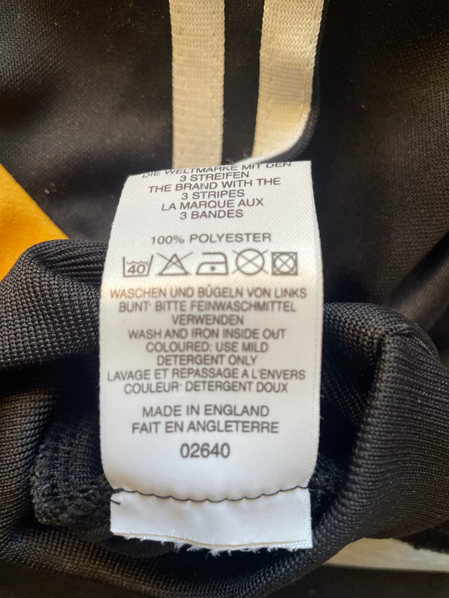 Newcastle Goalkeeper Shirt 1996 -97 (very good) Small Youths 128