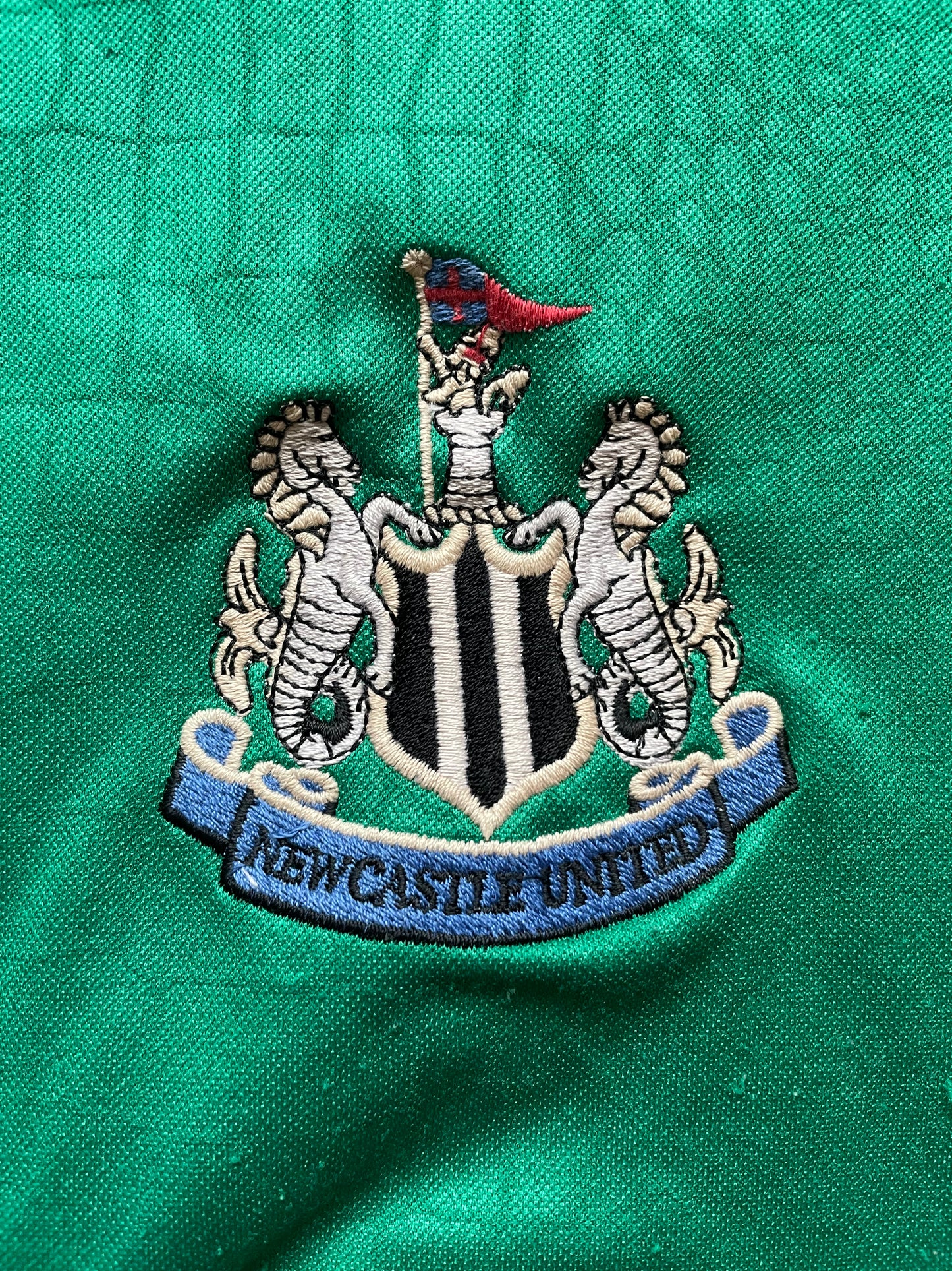 Newcastle 1997-98 Goalkeeper Shirt (good) Adults XS / Youths 164