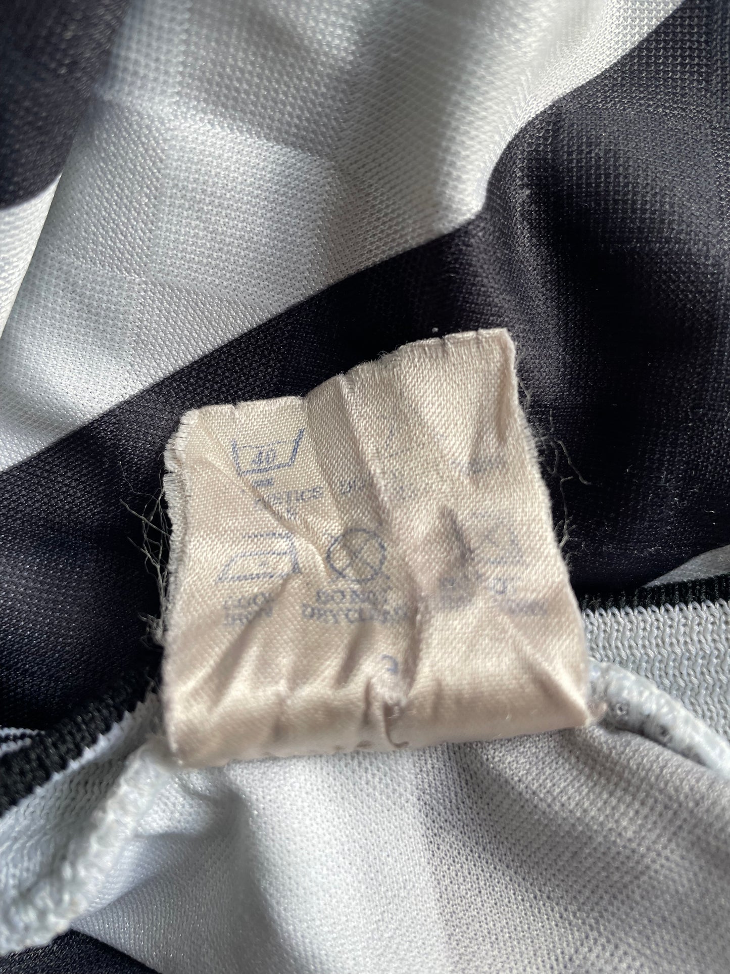 Newcastle Home Shirt 1988 -90 (good) Umbro Adults Medium 38-40
