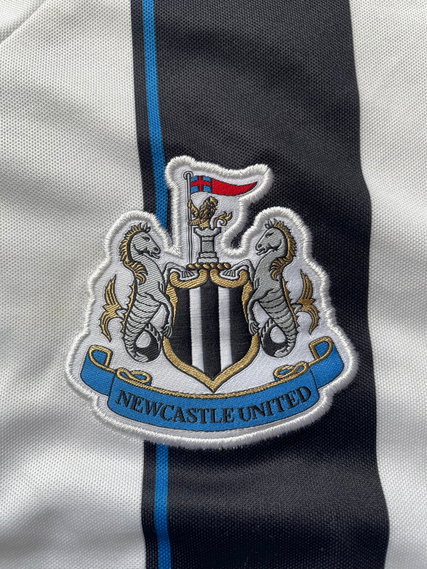 Newcastle 2013-14 Home Shirt (very good) Adults Large Long-Sleeved Puma