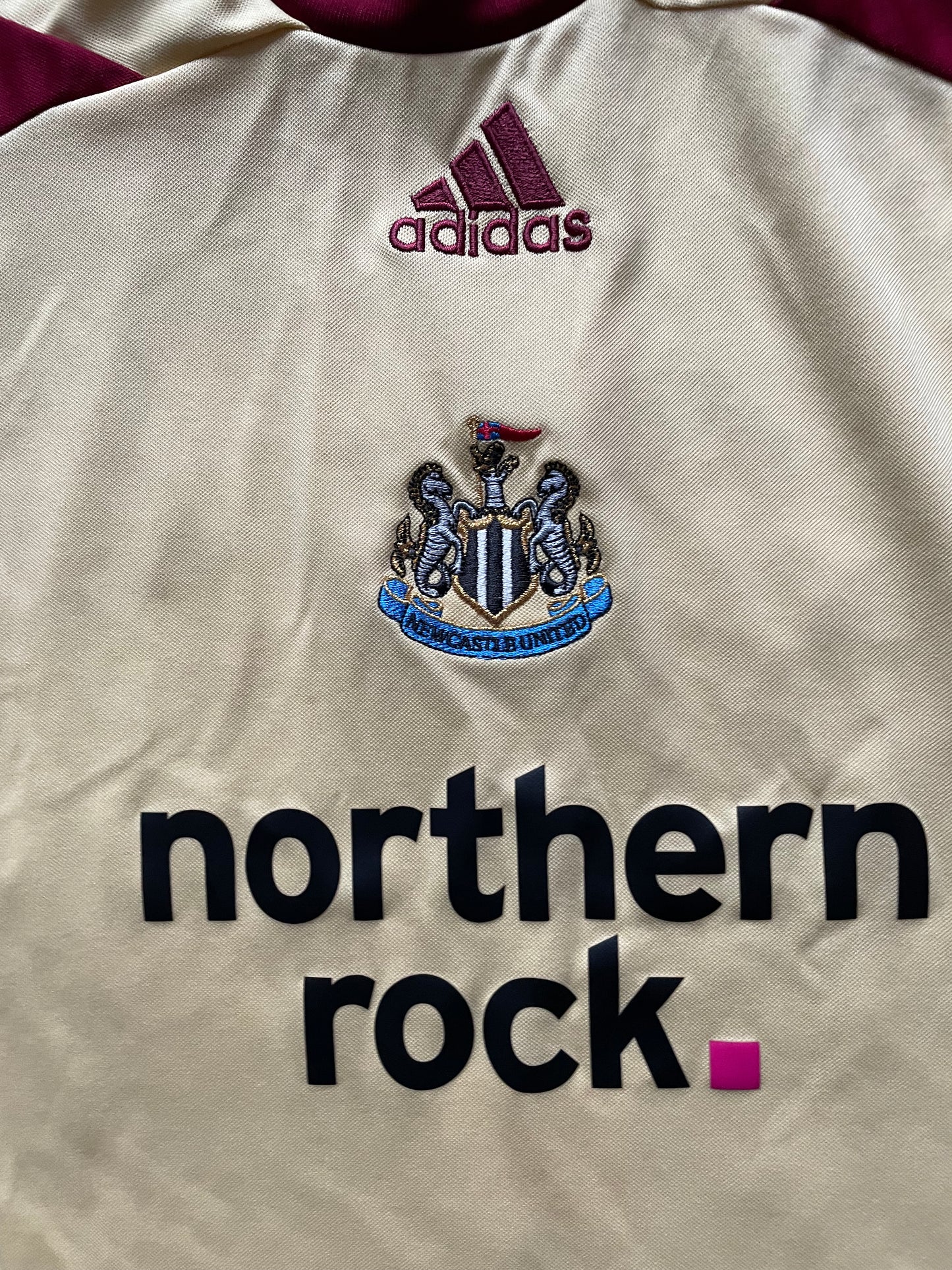 Newcastle 2007 Goalkeeper Shirt (very good) Adults Small/Youth XL 32/34 164