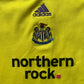 Newcastle Goalkeeper Shirt 2008 (average) Small Childs 28/30 140