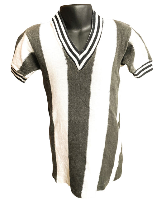 Newcastle 1959 Umbro Home Shirt (good) Small Childs 26 on tag