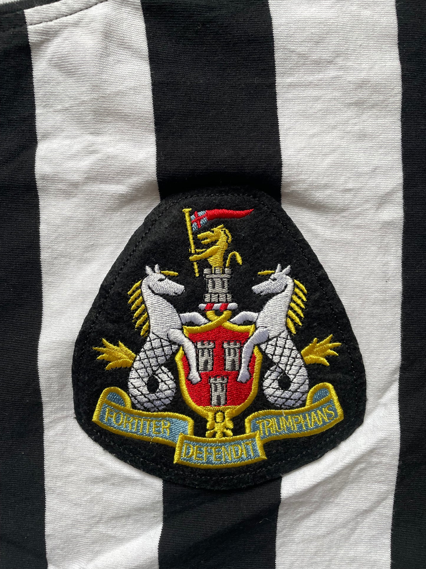 Newcastle 1969 Home Shirt (excellent) Adults Small Score Draw