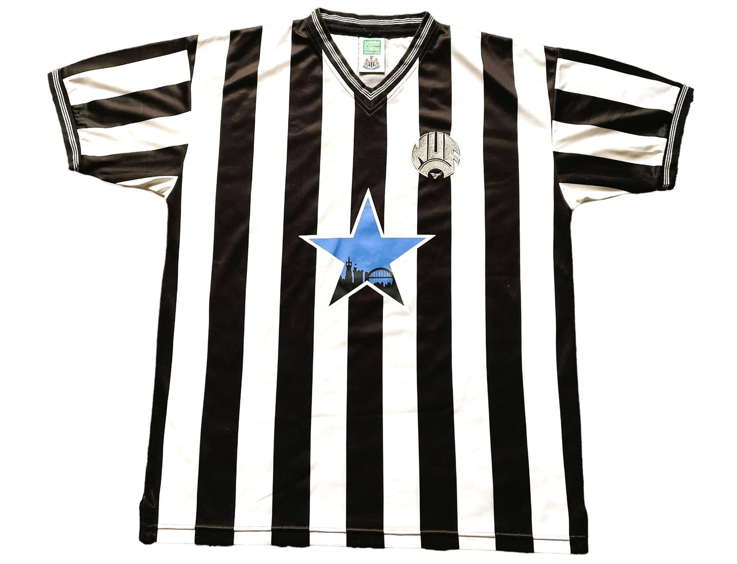 Newcastle 1983 Home Shirt (very good) Adults Large Score Draw