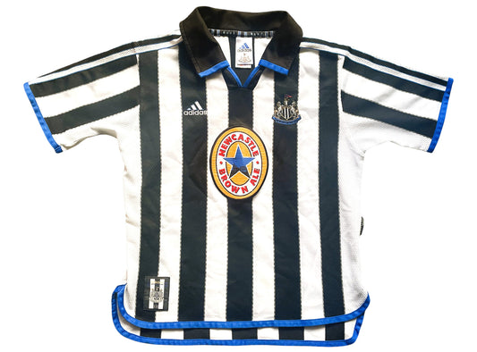 Newcastle Home Shirt 1999 -00 (good) Large Boys 152 though fits Adults XSmall