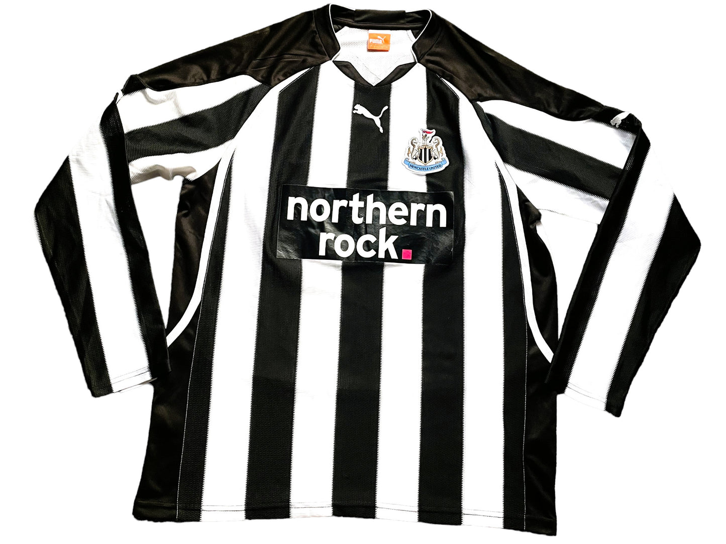 Newcastle 2010-11 Home Shirt 1 BOBBY ROBSON (very good) Adults Large